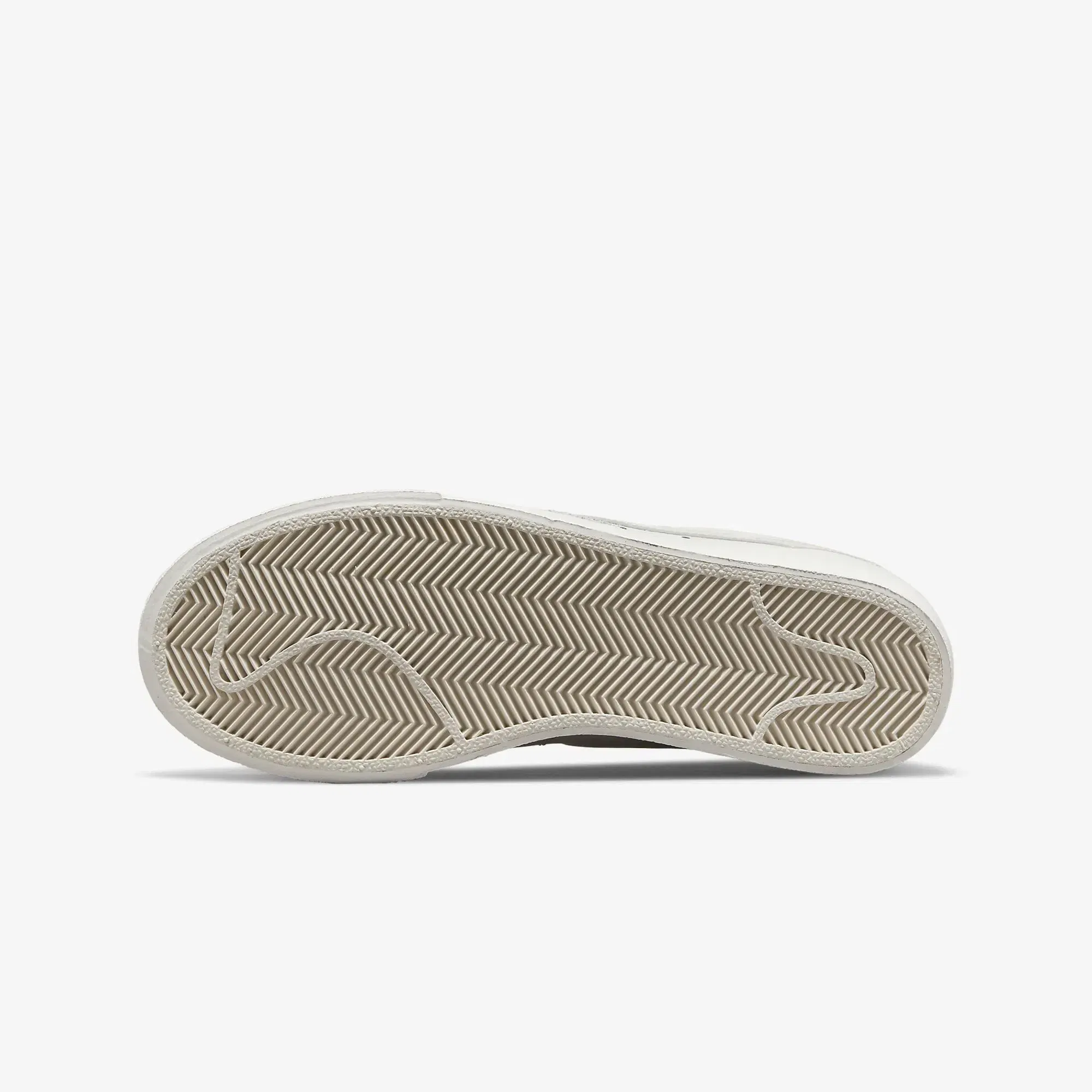 Nike BLAZER LOW PLATFORM { SAIL/SAIL-SAIL-BLACK