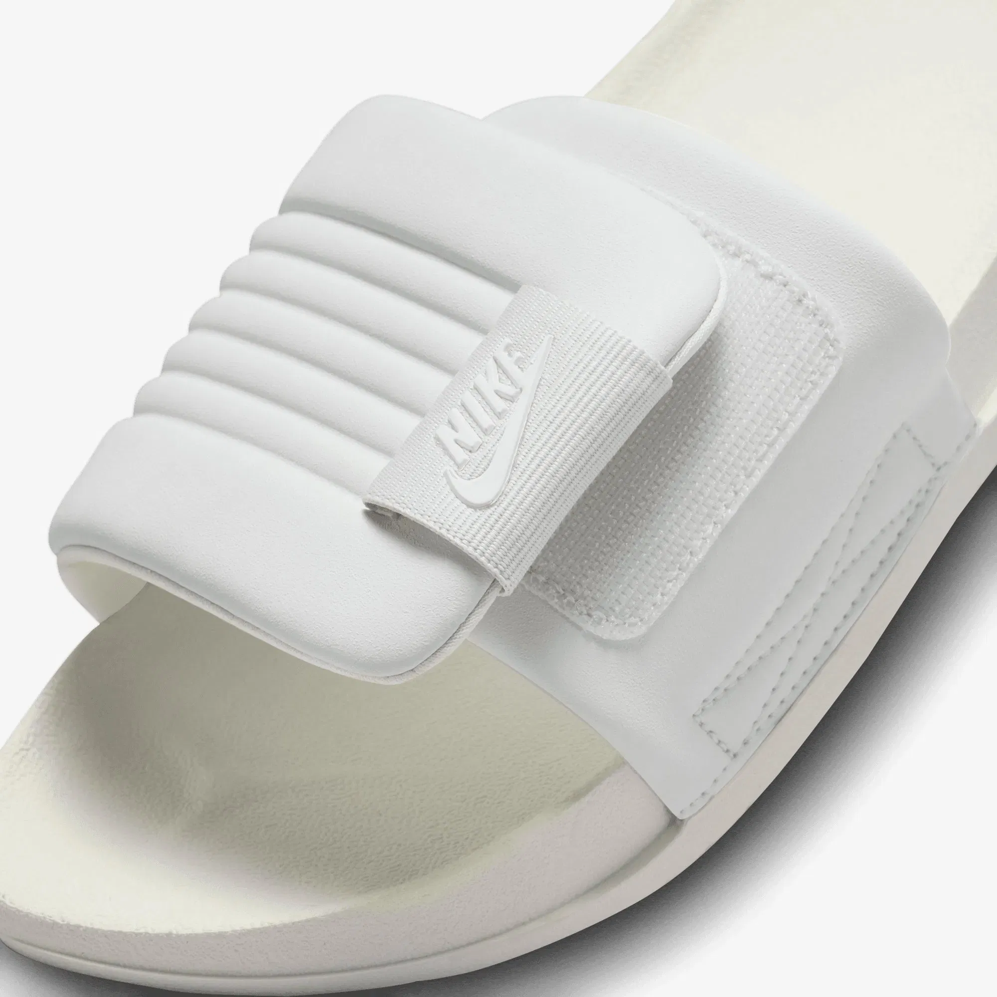 Nike OFFCOURT ADJUST { PHOTON DUST/SAIL-PHANTOM-LIGHT BONE