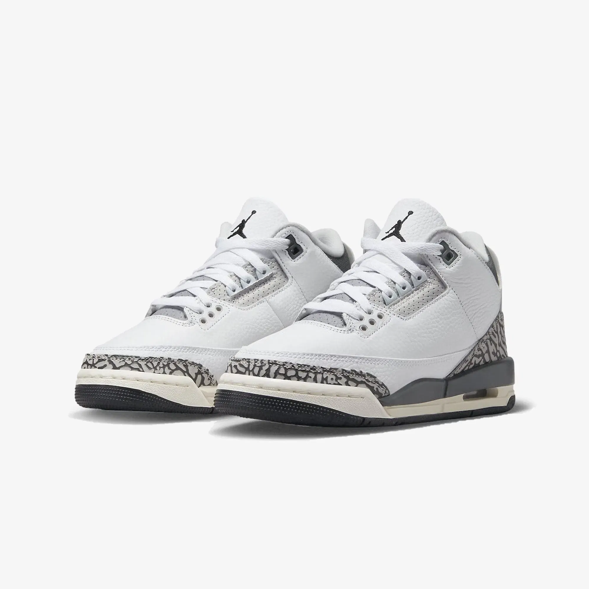 Jordan AIR JORDAN 3 RETRO (GS) { WHITE/BLACK-IRON-LIGHT ASH GREY
