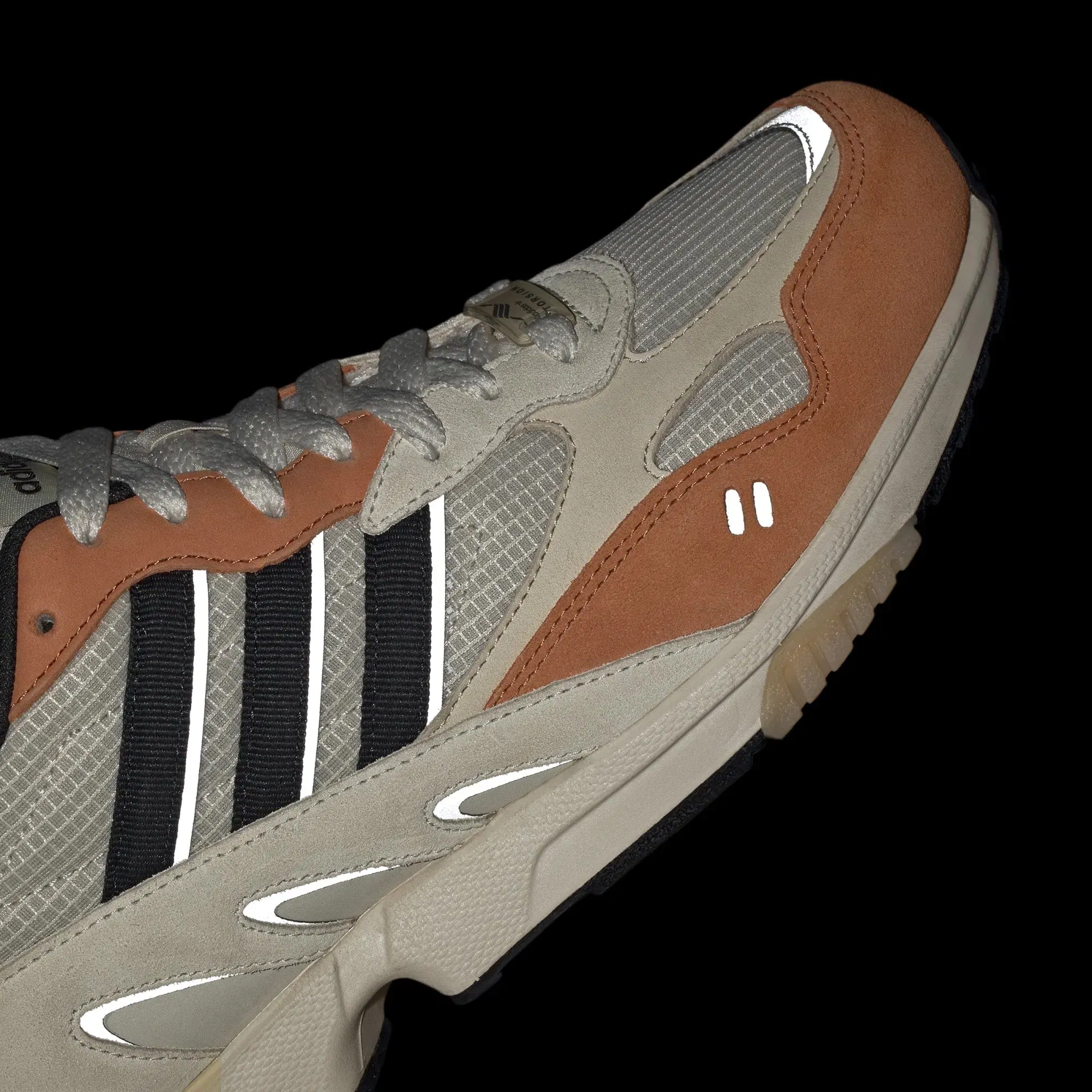 Adidas Originals TORSION SUPER { CHALK WHITE/CARBON/HAZY COPPER