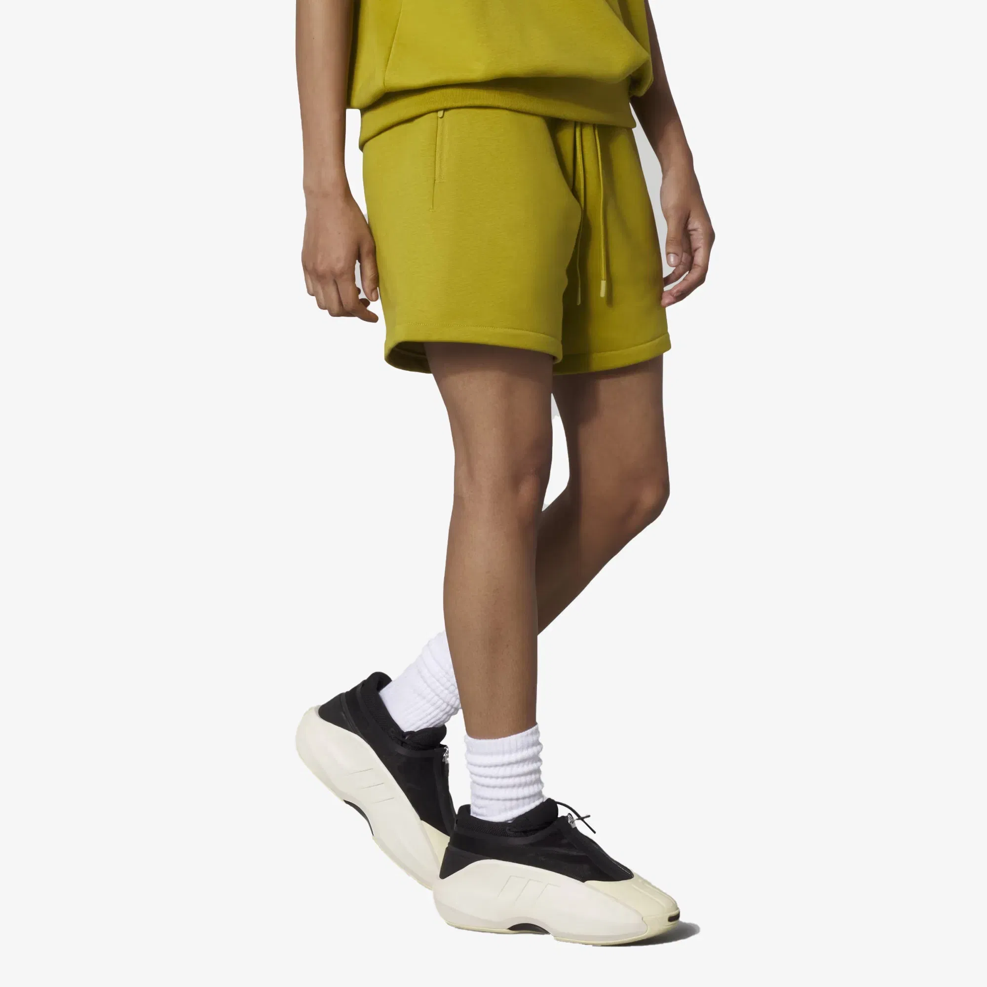 Adidas Originals BASKETBALL 001 SHORTS { OLIVE