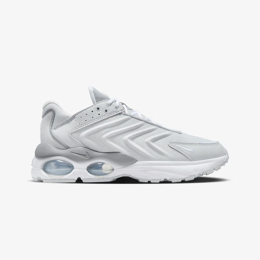 Nike AIR MAX TW { PURE PLATINUM/WHITE-WOLF GREY-WHITE