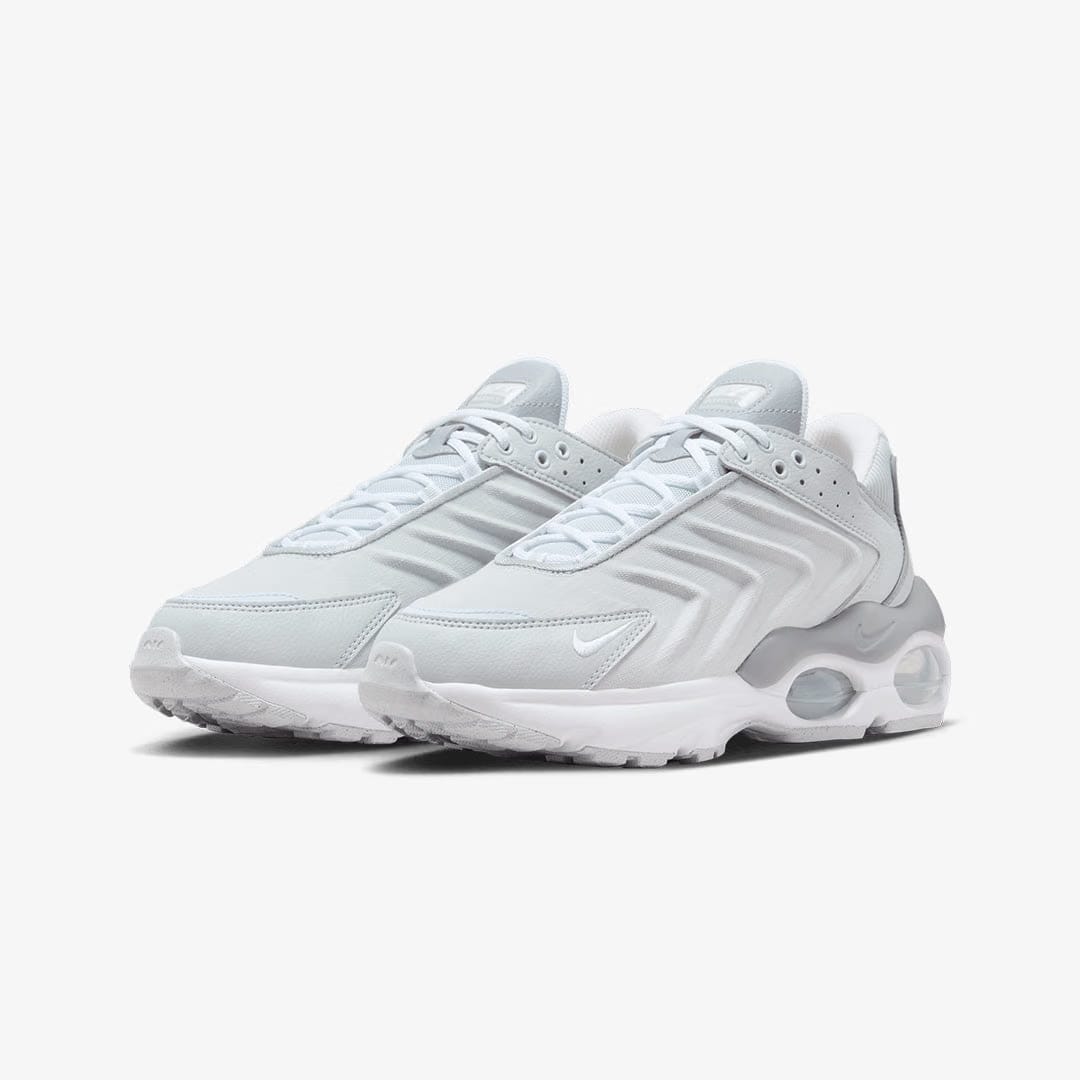 Nike AIR MAX TW { PURE PLATINUM/WHITE-WOLF GREY-WHITE