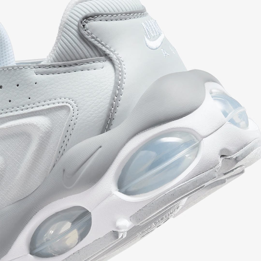 Nike AIR MAX TW { PURE PLATINUM/WHITE-WOLF GREY-WHITE