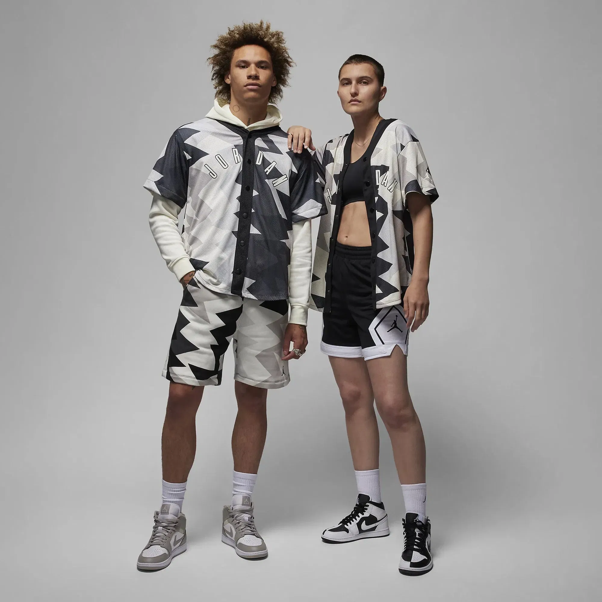 Jordan M J ESS MMBR JERSEY { HEMP
