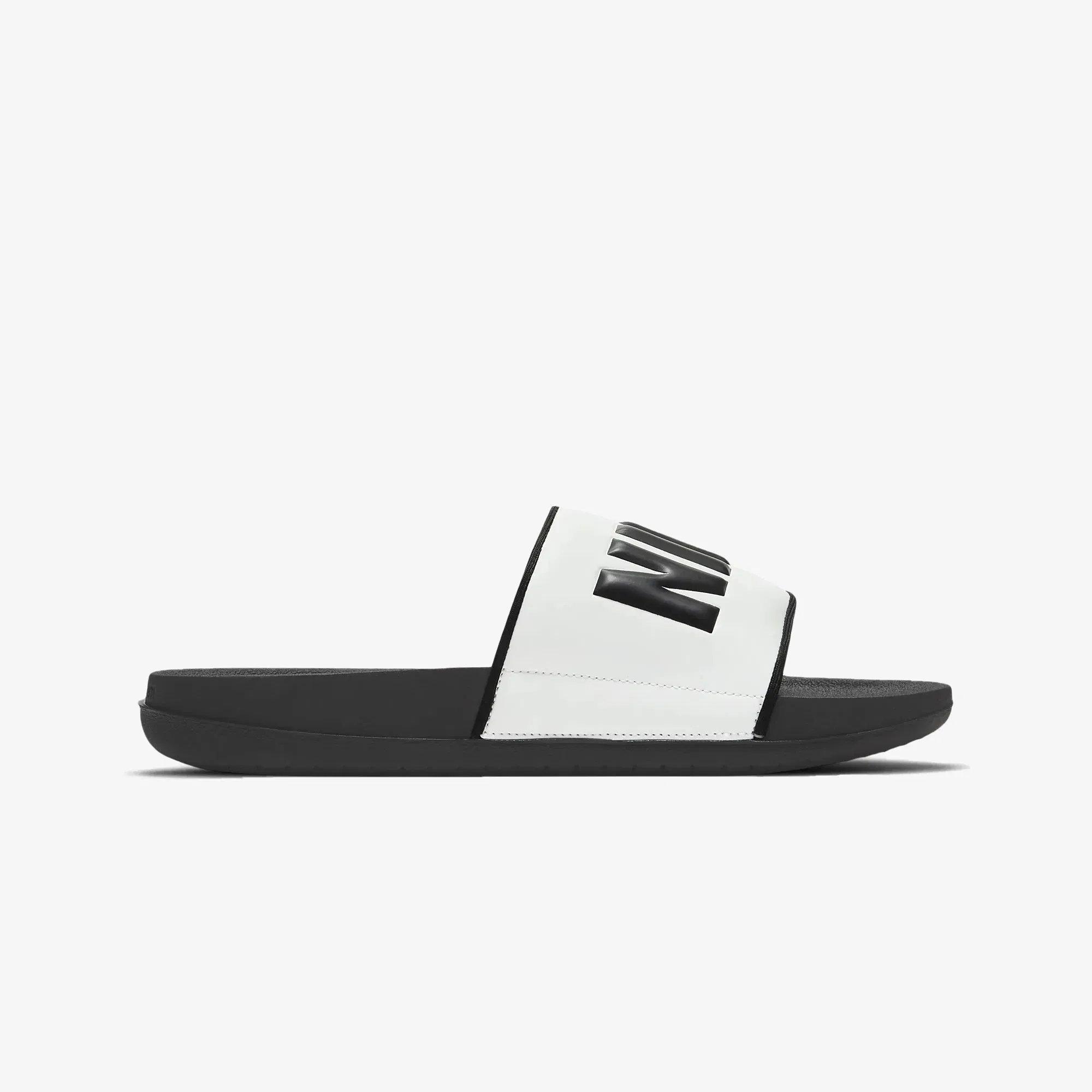 Nike OFFCOURT { BLACK/WHITE