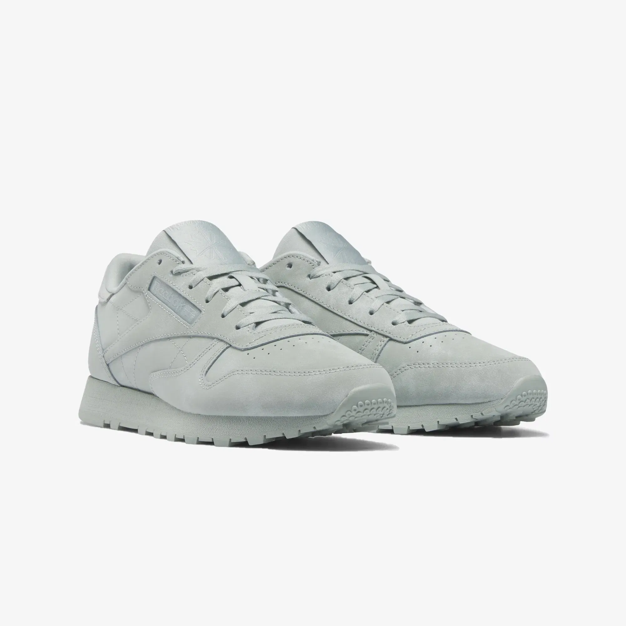 Reebok CLASSIC LEATHER { SEA SPRAY