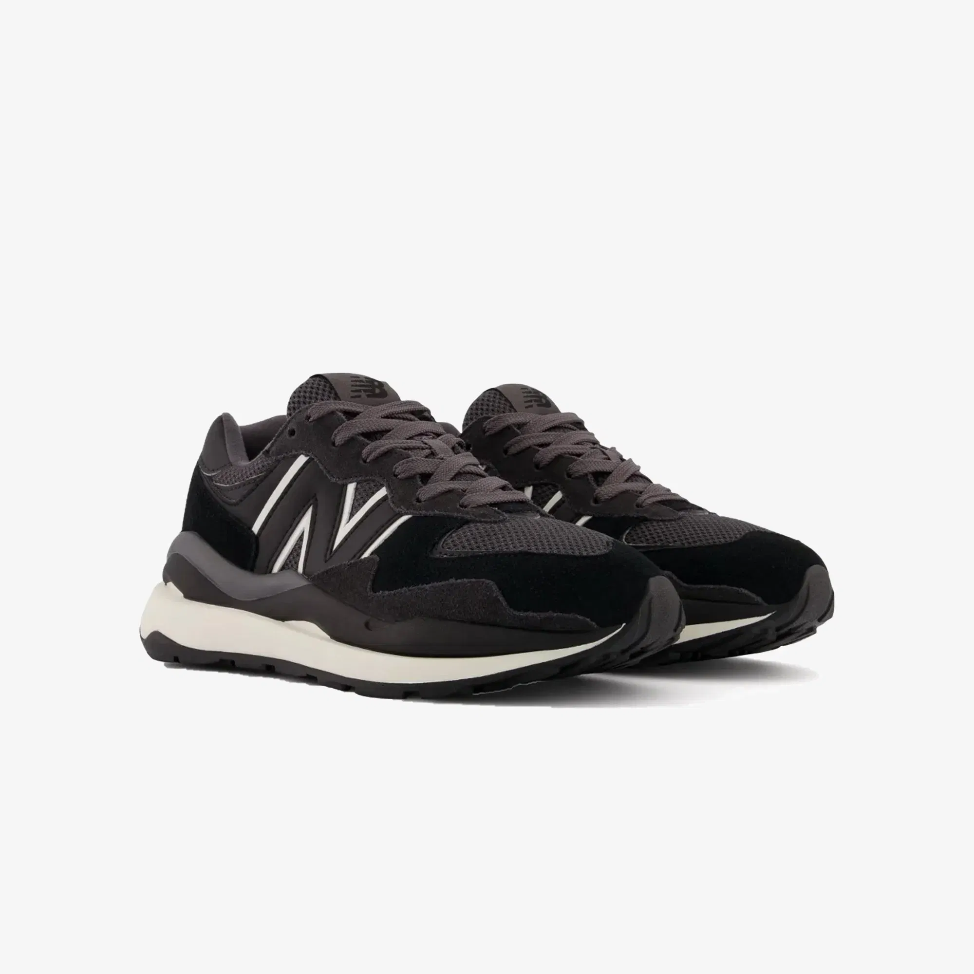 New Balance 5740 { GREY/WHITE/BLACK