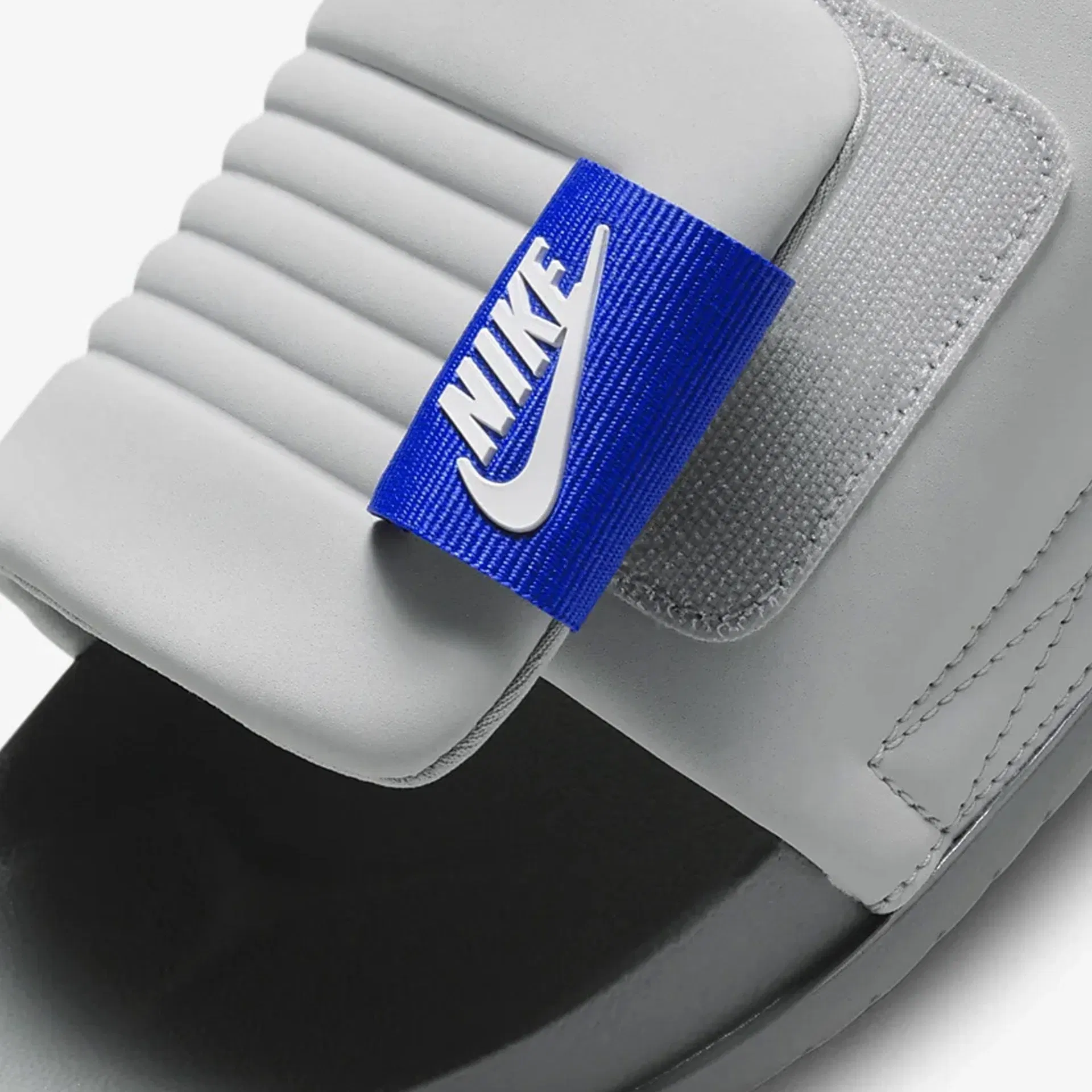 Nike OFFCOURT ADJUST { GREY