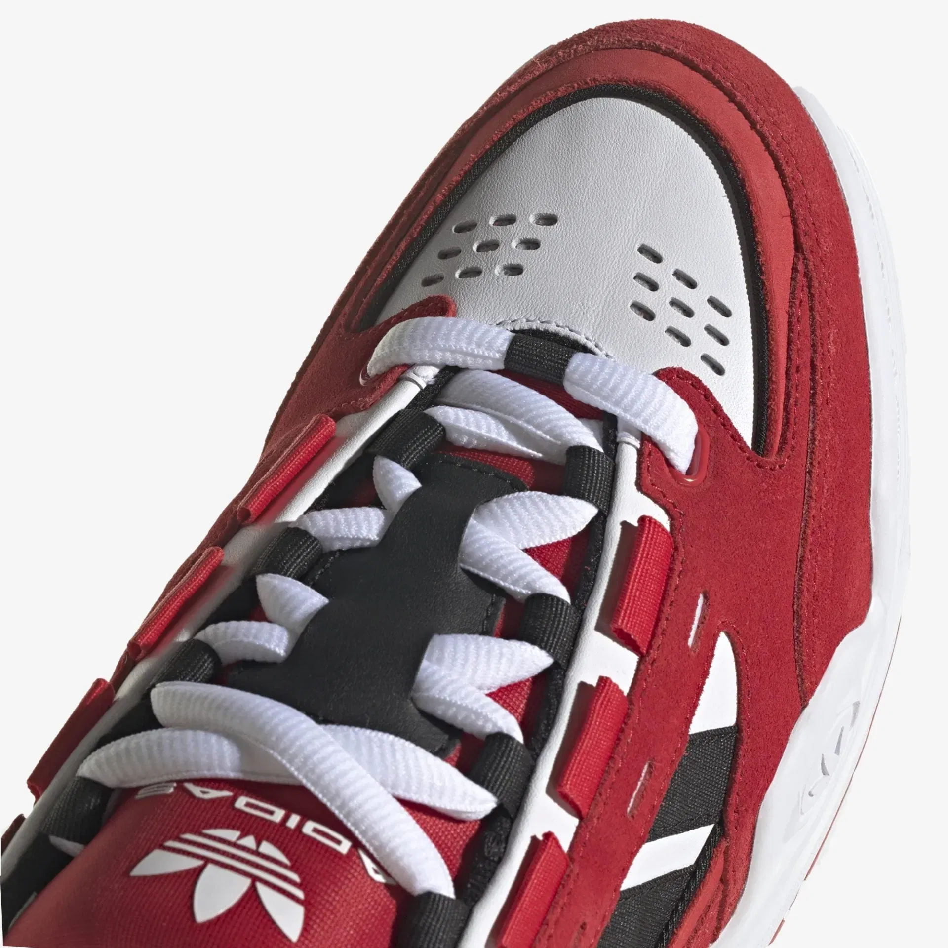 Adidas Originals ADI2000 { CBLACK/RED