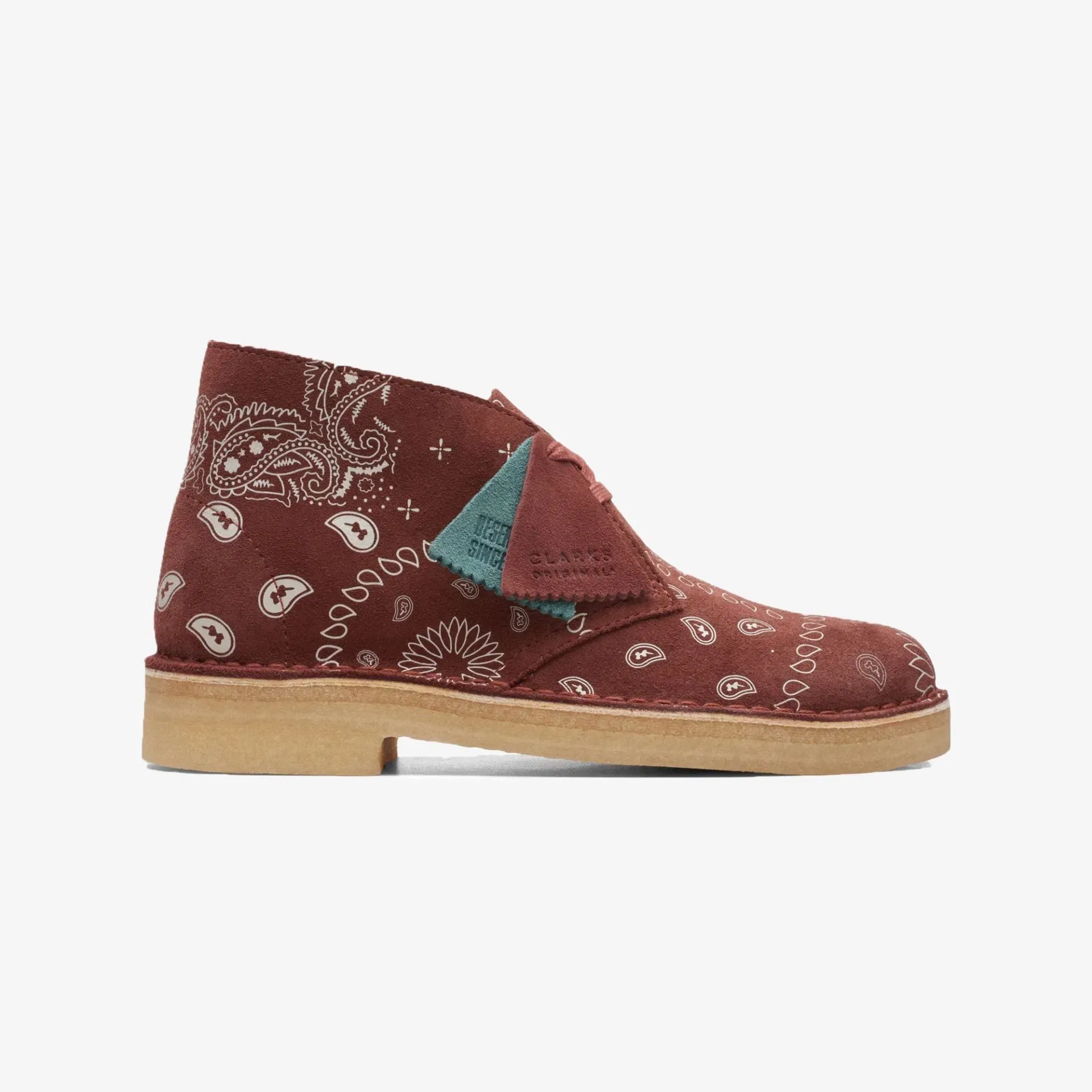Clarks Originals DESERT BOOT { BROWN
