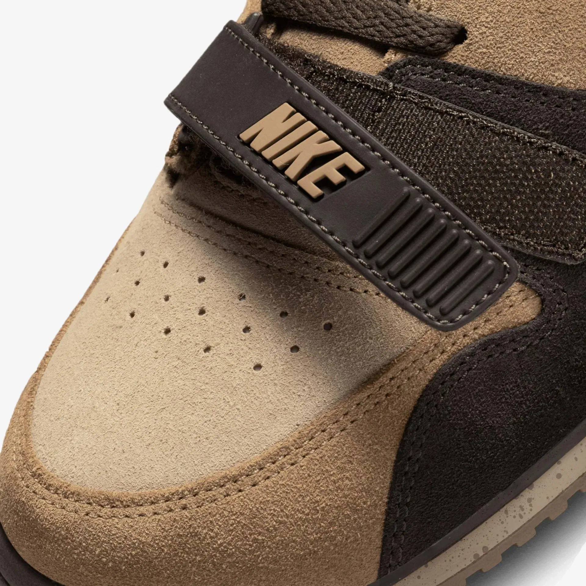Nike AIR TRAINER 1 { BROWN