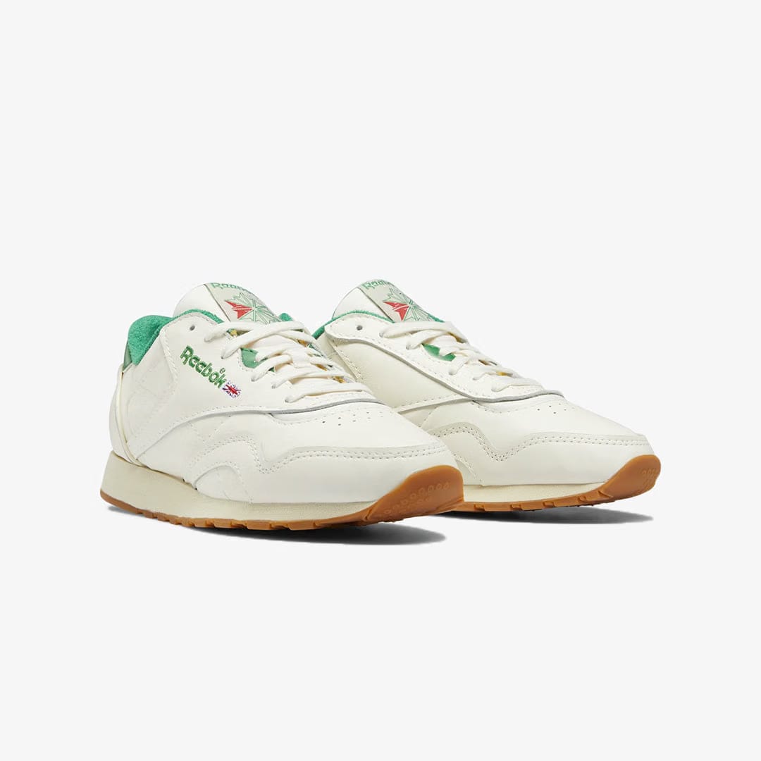 Reebok CLASSIC LEATHER PLUS { GLEN GREEN/ALABASTER
