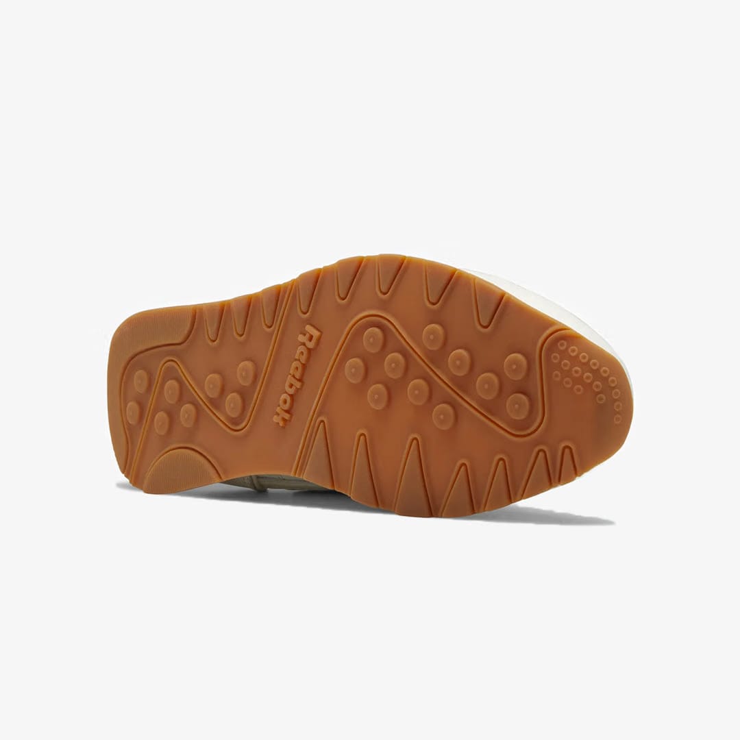 Reebok CLASSIC LEATHER PLUS { GLEN GREEN/ALABASTER