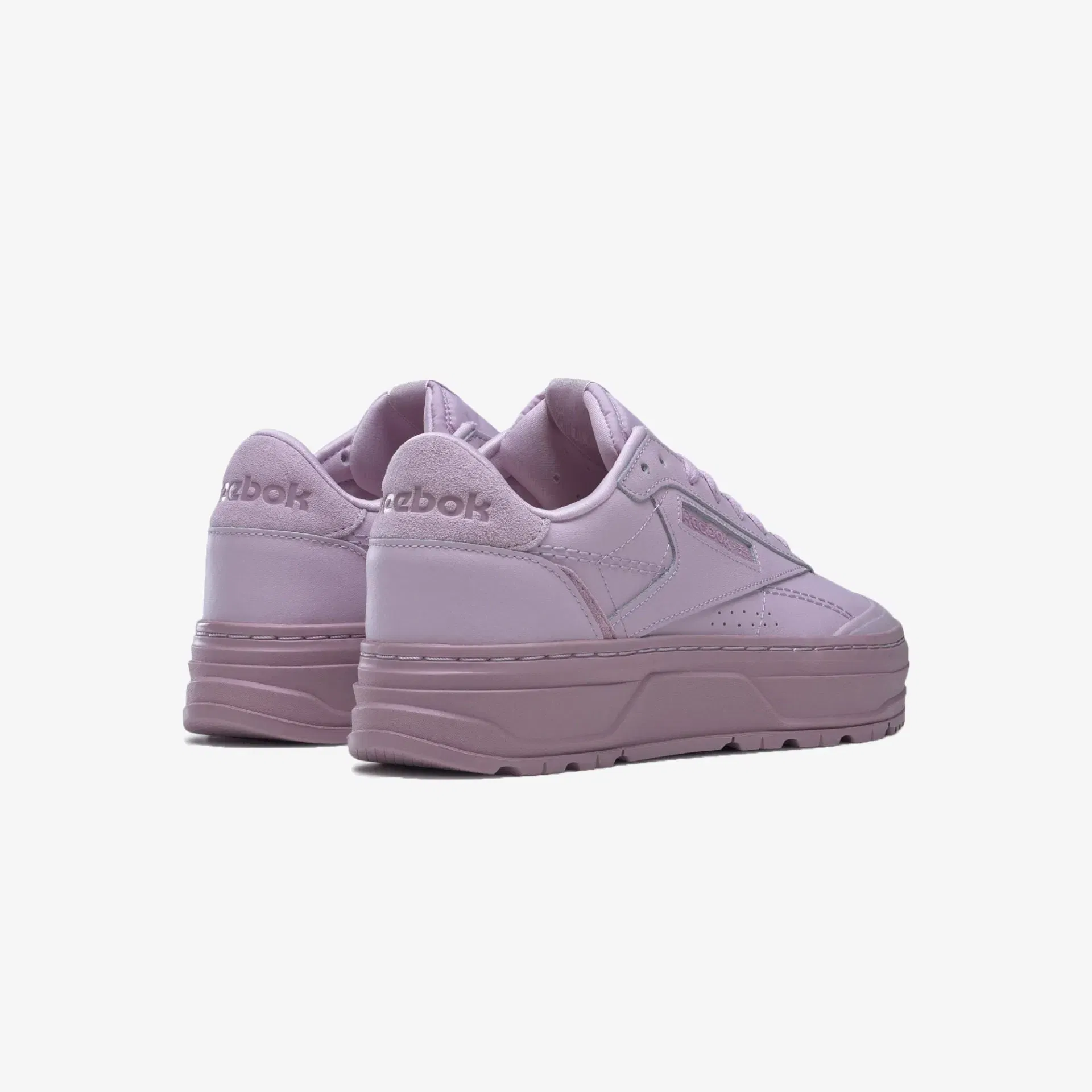 Reebok CLUB C DOUBLE GEO { SHELL PURPLE / INFUSED LILAC