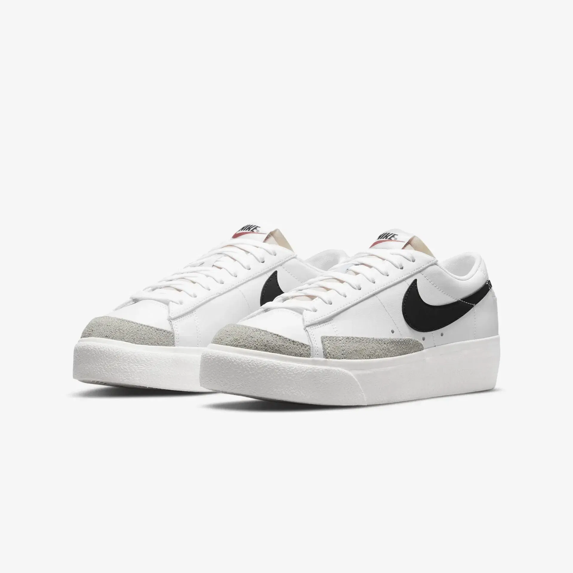 Nike BLAZER LOW PLATFORM
