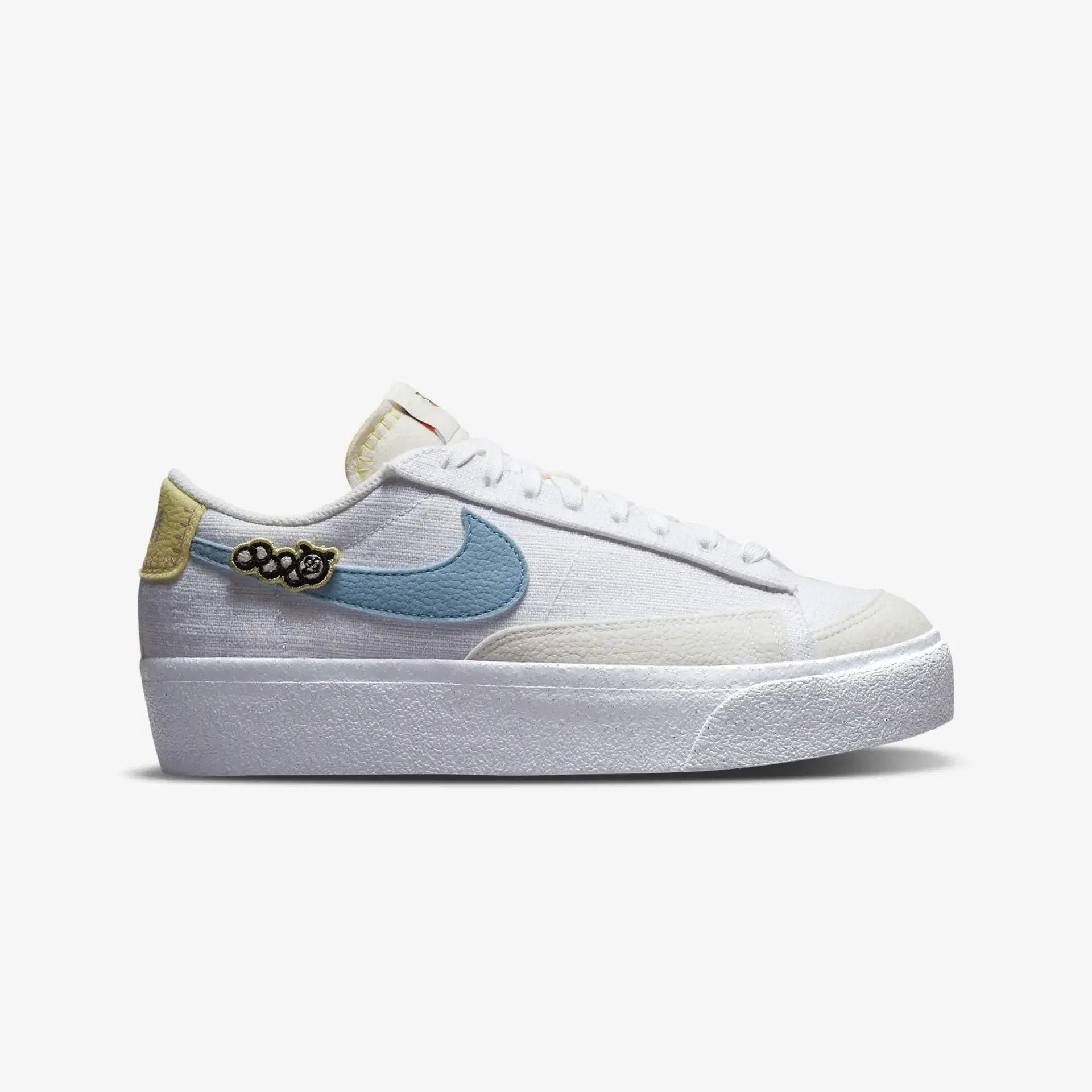 Nike BLAZER LOW PLATFORM NEXT NATURE { PALE IVORY / BOURDER BLUE