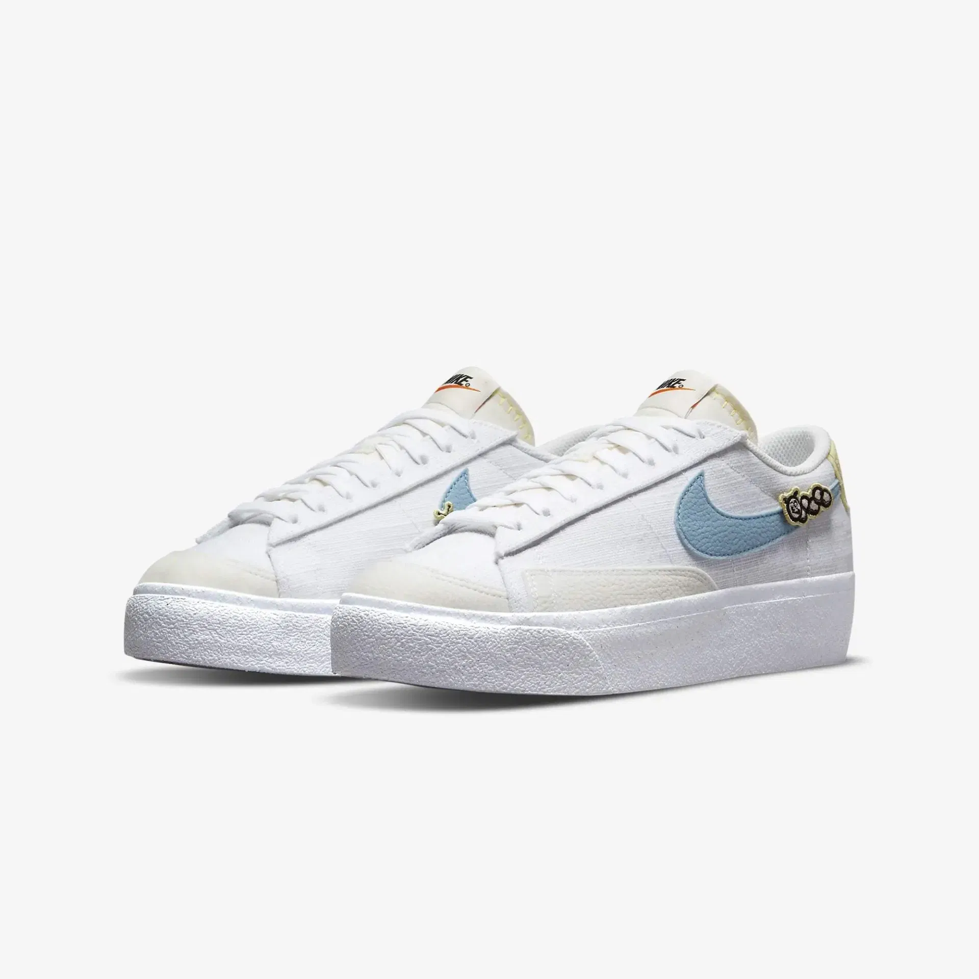 Nike BLAZER LOW PLATFORM NEXT NATURE { PALE IVORY / BOURDER BLUE