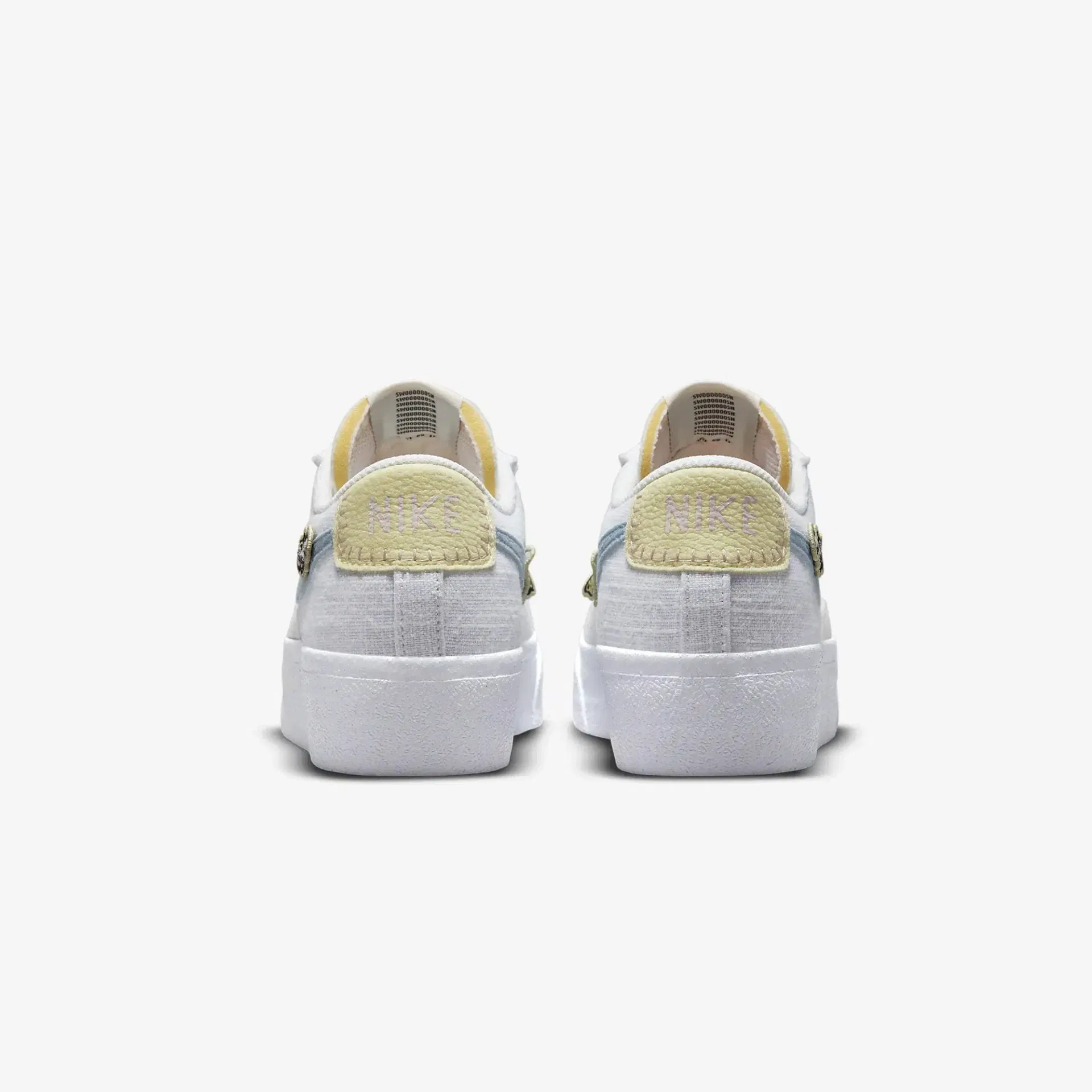 Nike BLAZER LOW PLATFORM NEXT NATURE { PALE IVORY / BOURDER BLUE