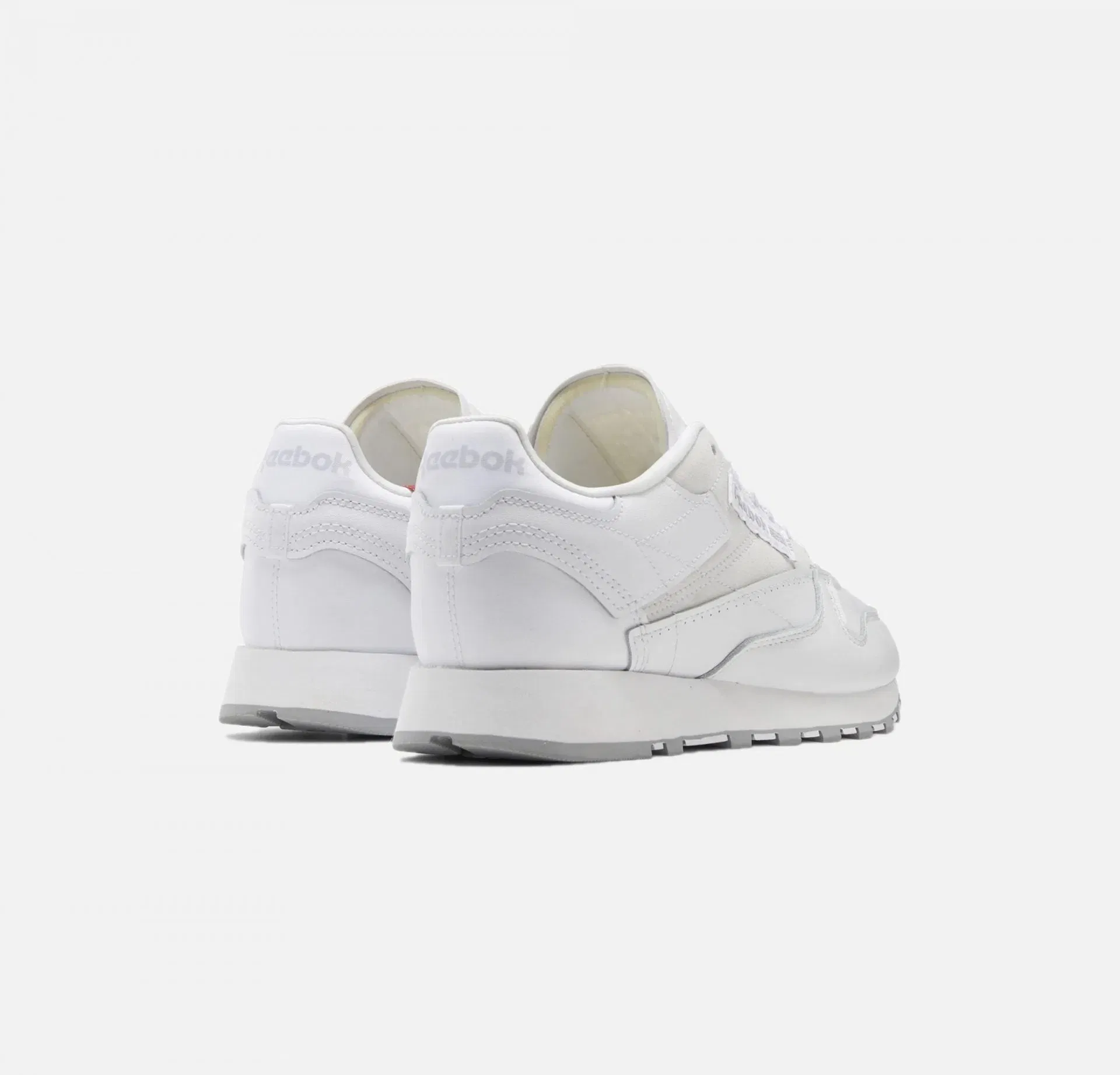 Reebok CLASSIC LEATHER { WHITE / PURE GREY