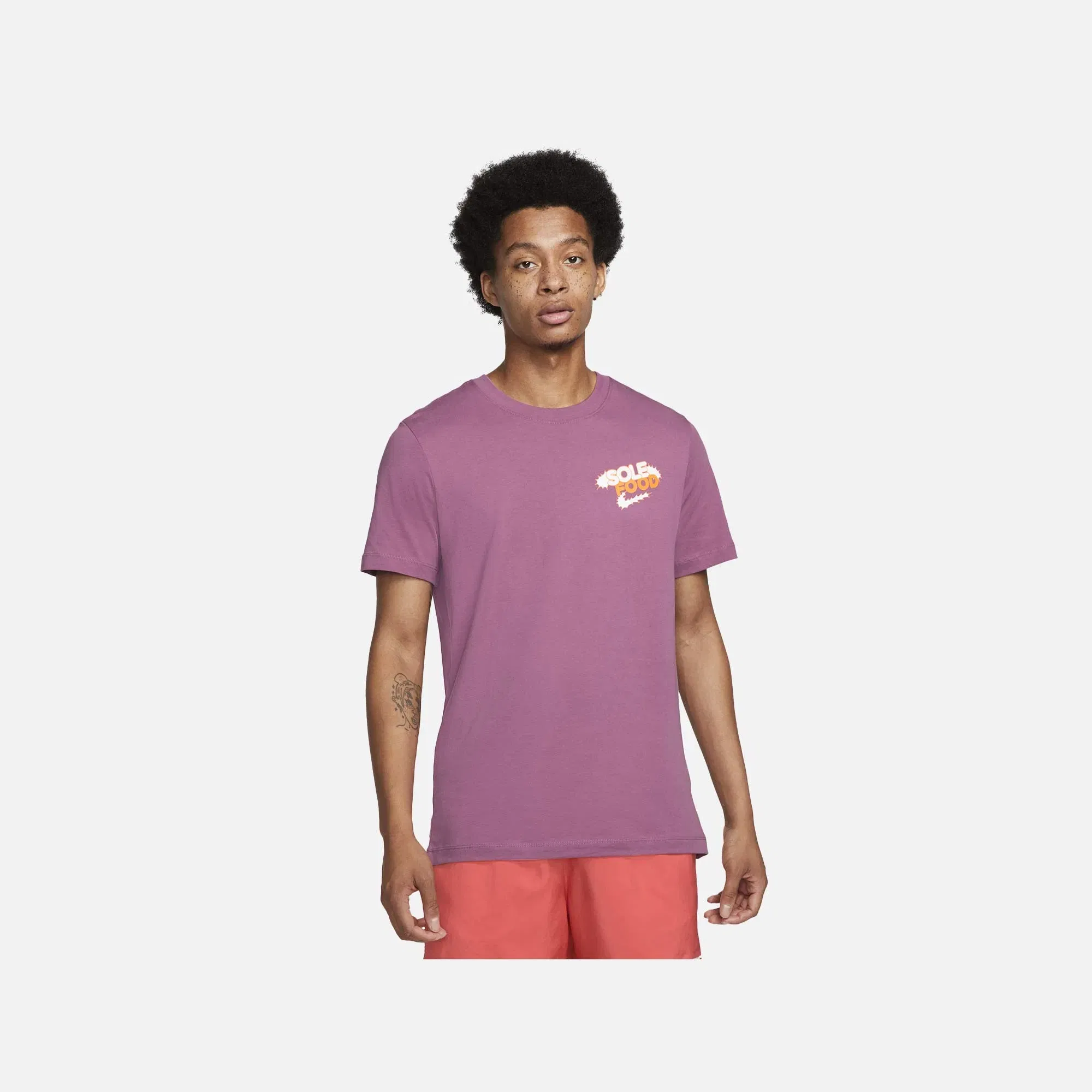 Nike NSW T-SHIRT { LIGHT BORDEAUX