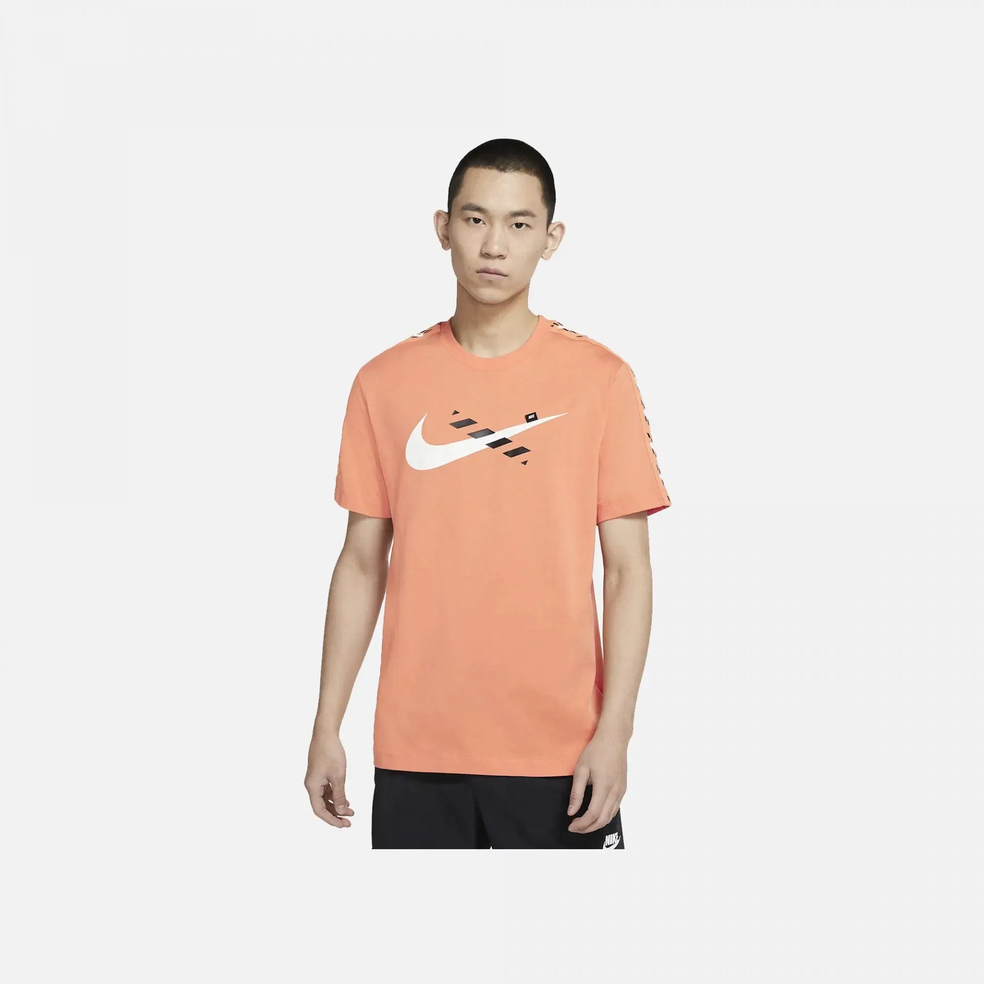 Nike NSW SWOOSH SHORT SLEEVE T-SHIRTS