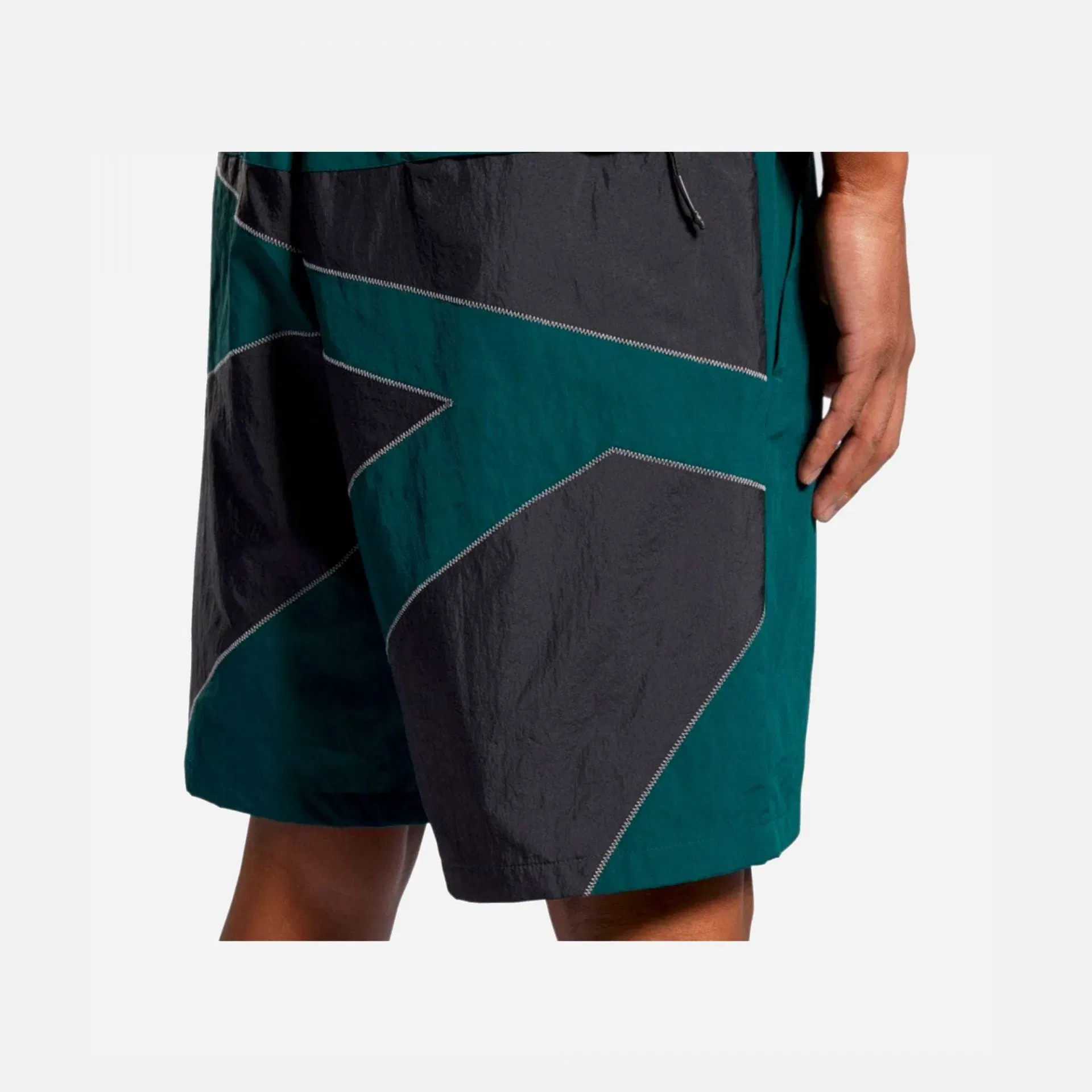 Reebok EIGHTYONE WOVEN VECTOR SHORTS FOREST GREEN