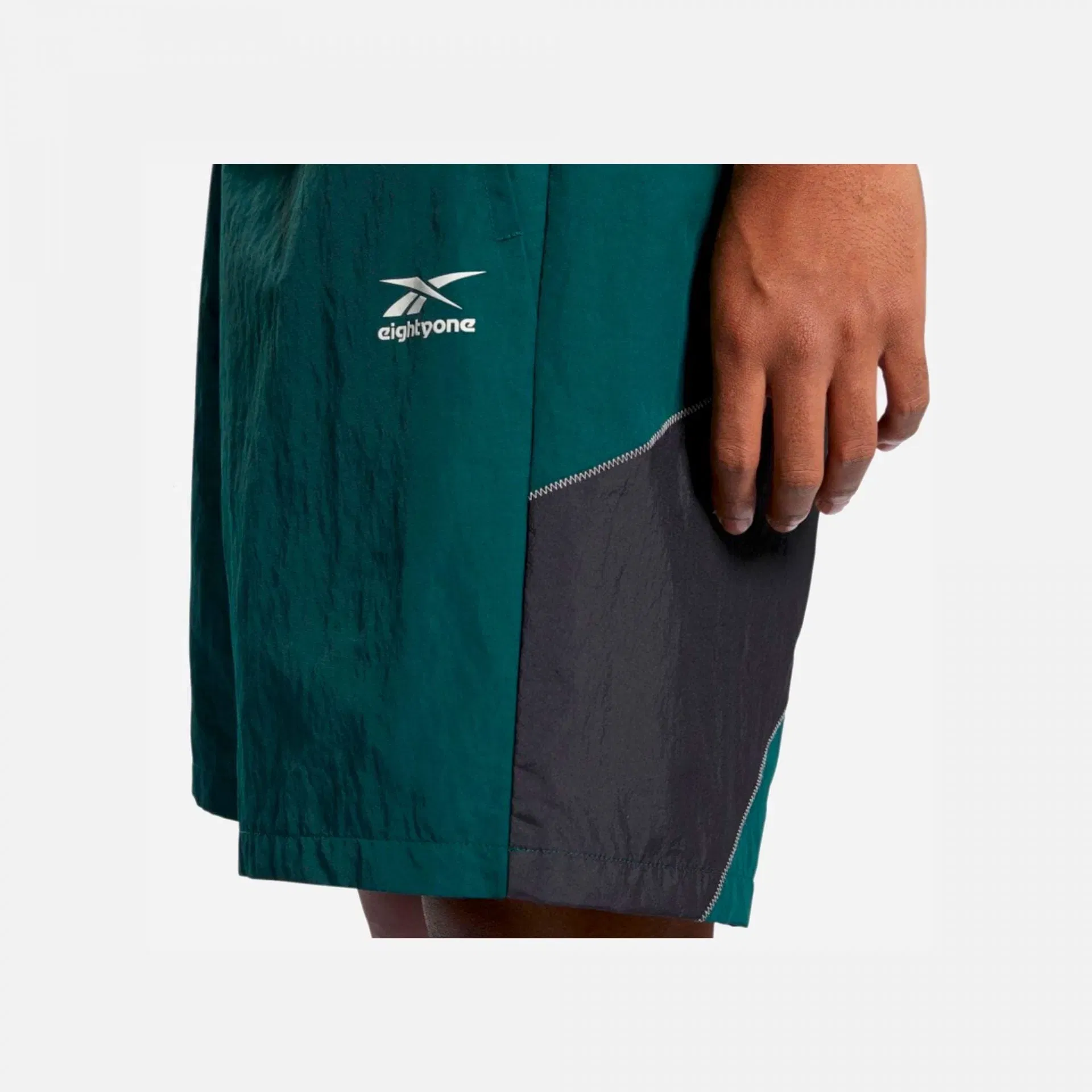 Reebok EIGHTYONE WOVEN VECTOR SHORTS FOREST GREEN