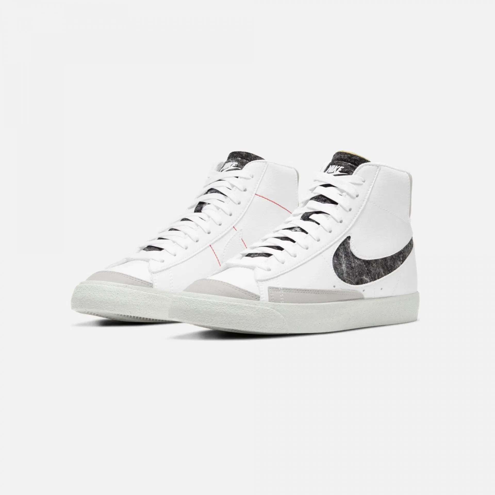 Nike BLAZER MID'77 VINTAGE