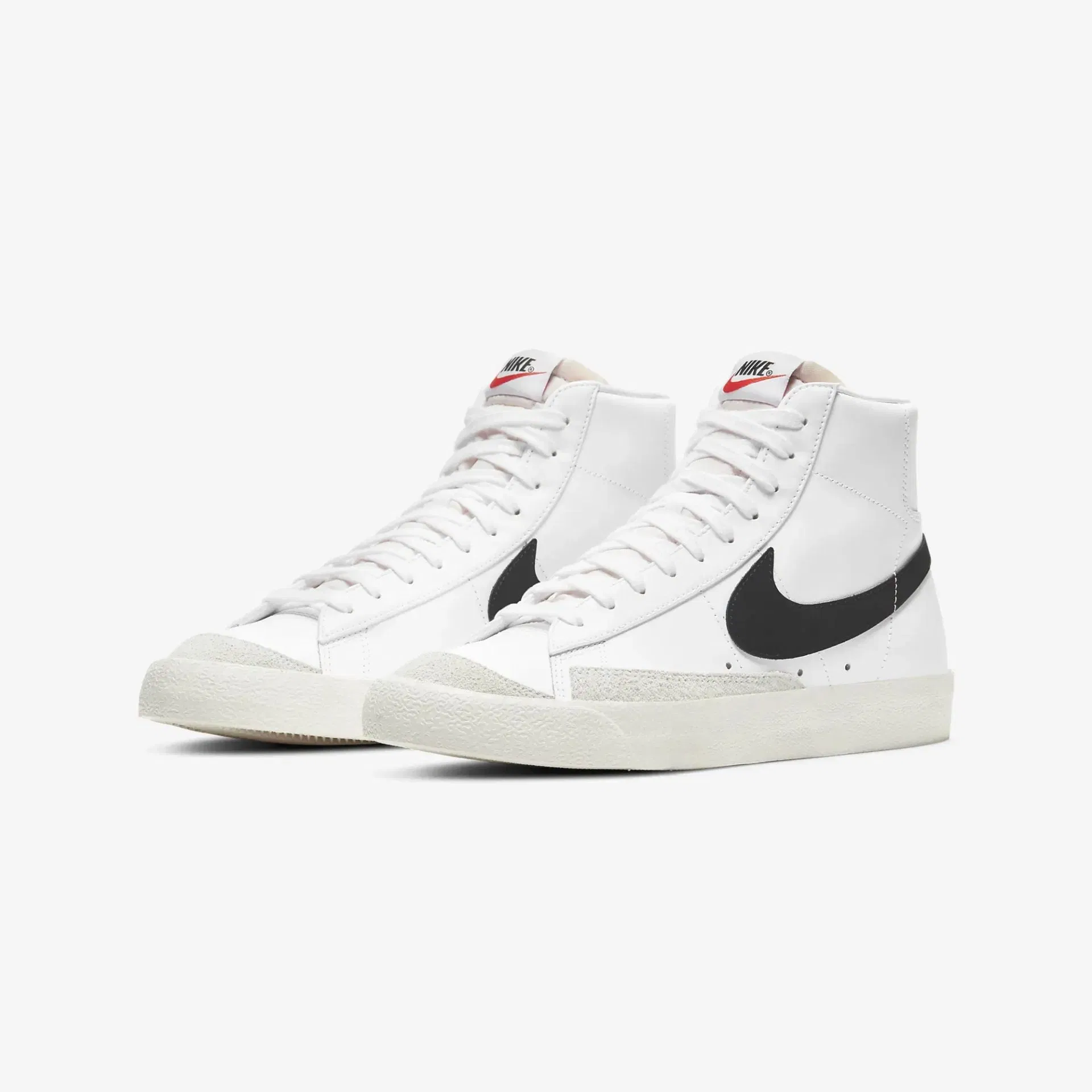 Nike BLAZER MID'77 VINTAGE { BLACK/WHITE
