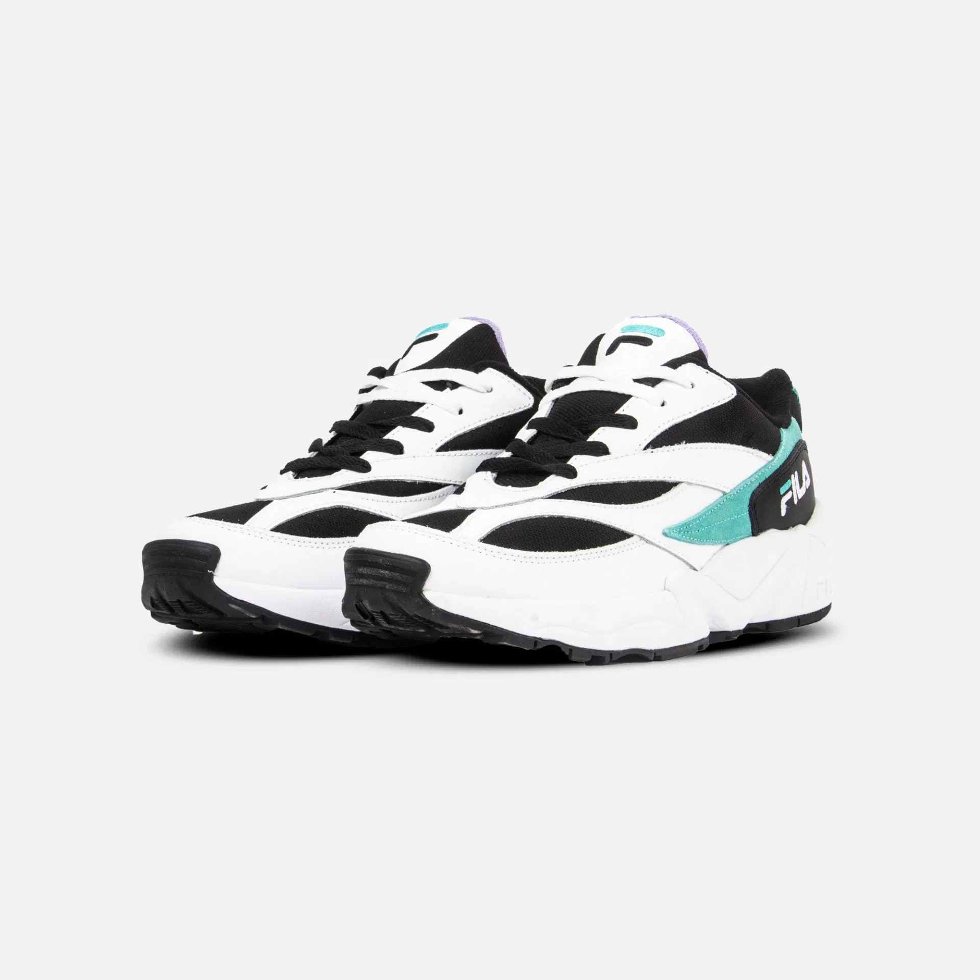 Fila V94M