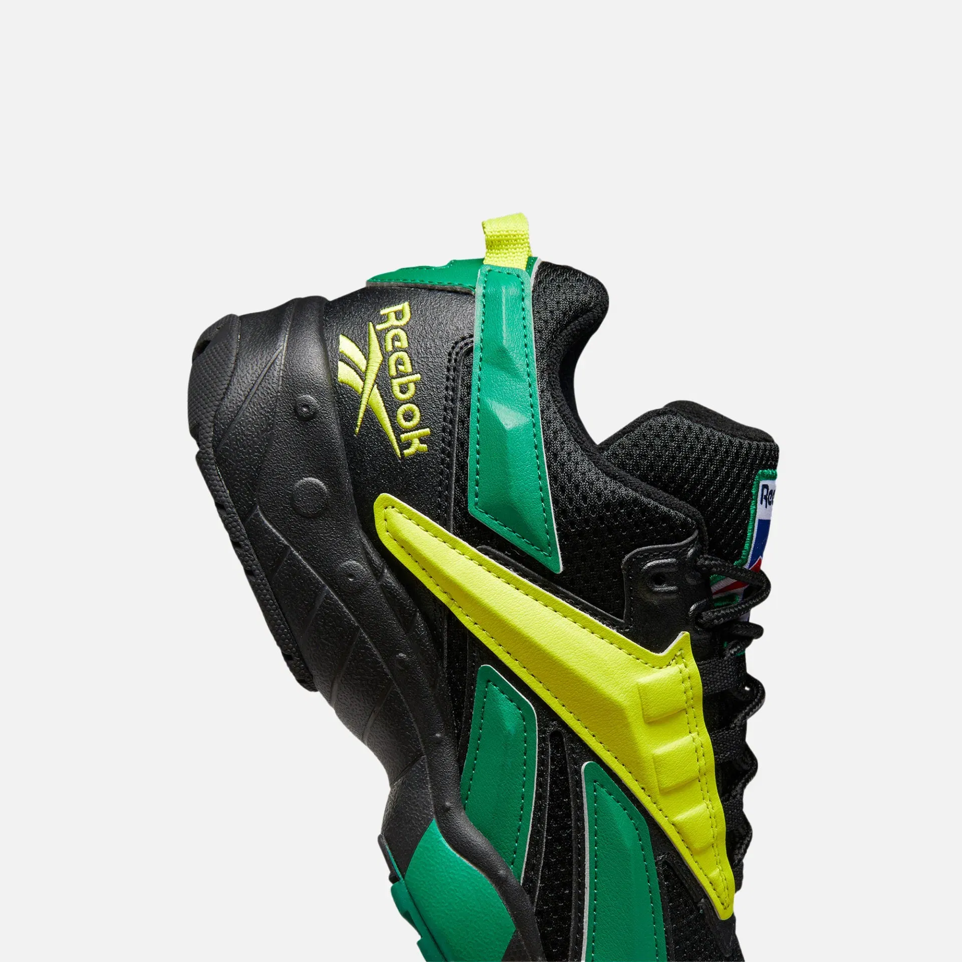 Reebok INTV 96 BLACK