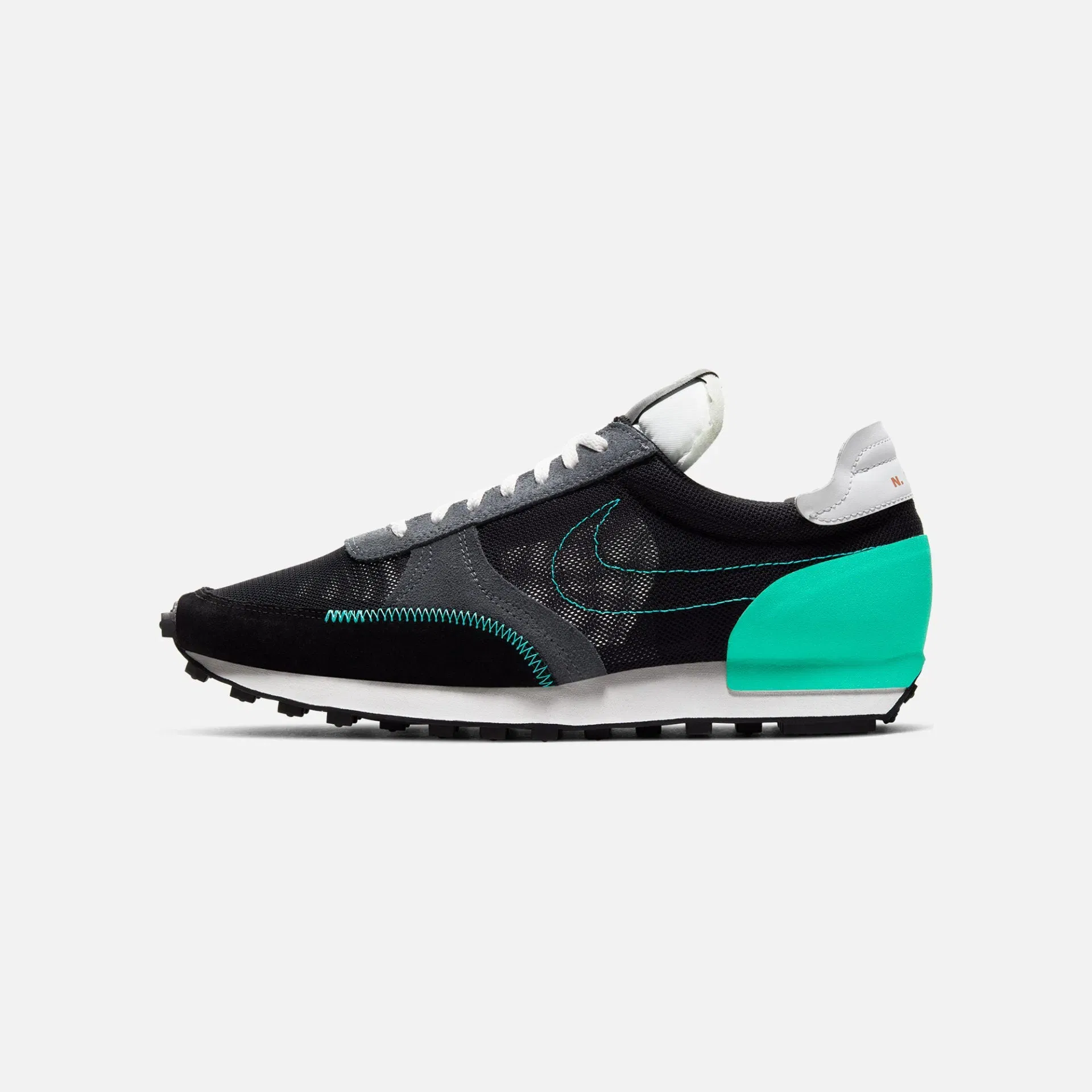Nike DAYBREAK TYPE N.354