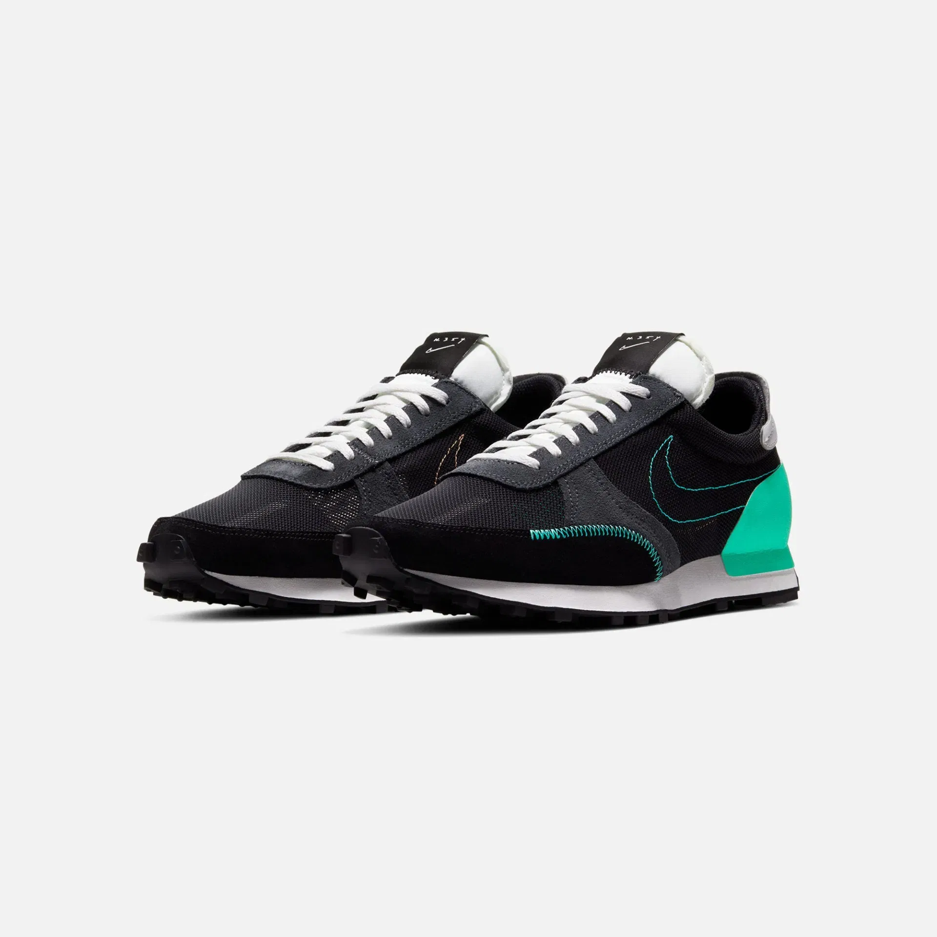 Nike DAYBREAK TYPE N.354