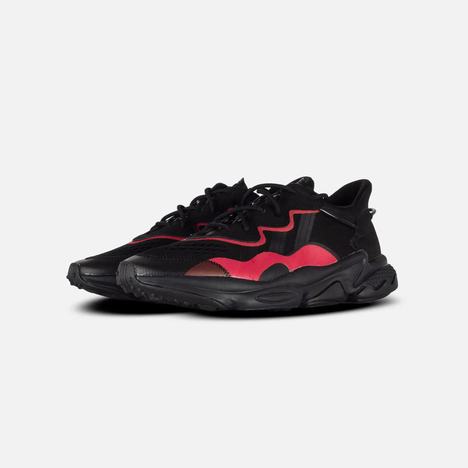 Adidas OZWEEGO