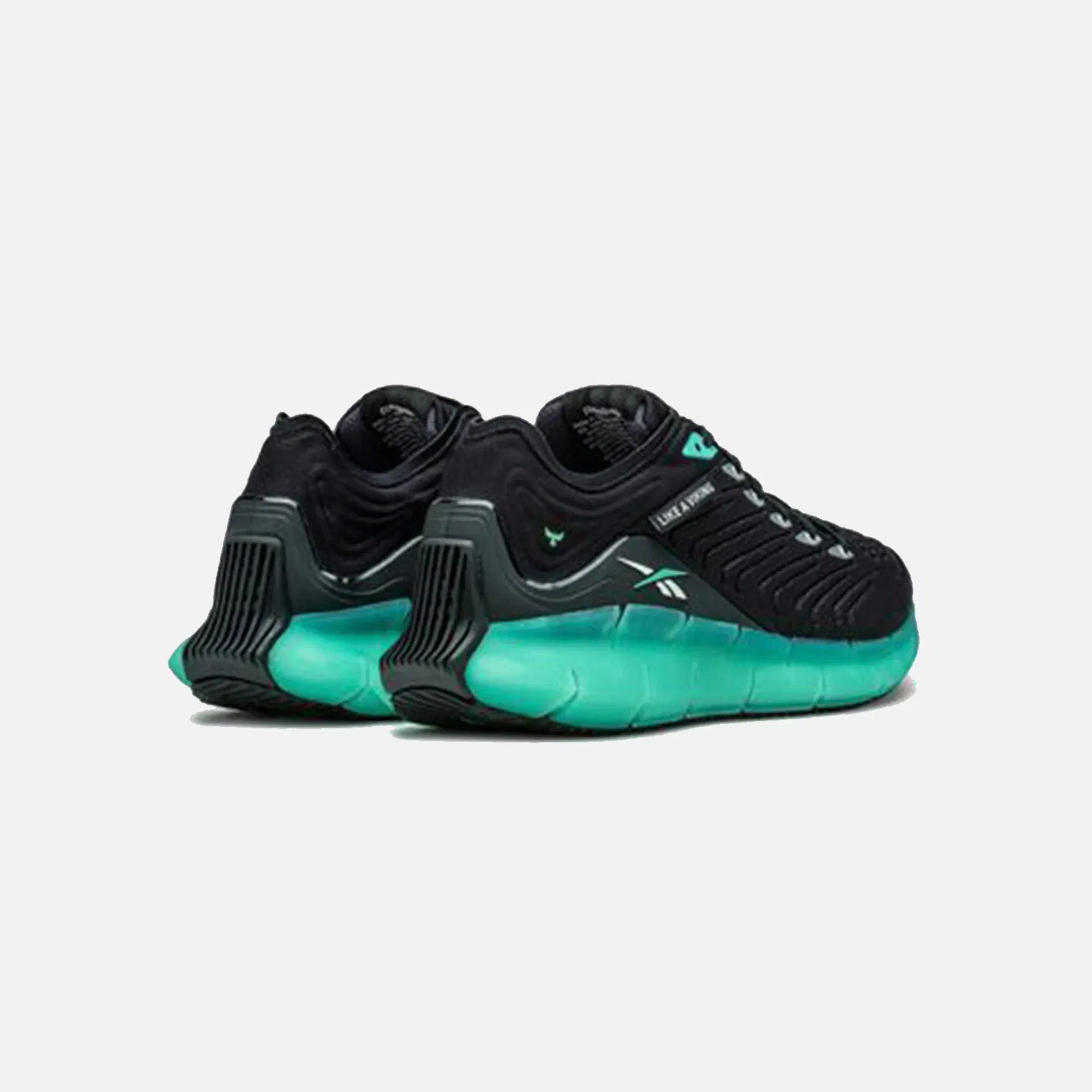 Reebok ASSASSINS CREED VALHALLA ZIG KINETICA