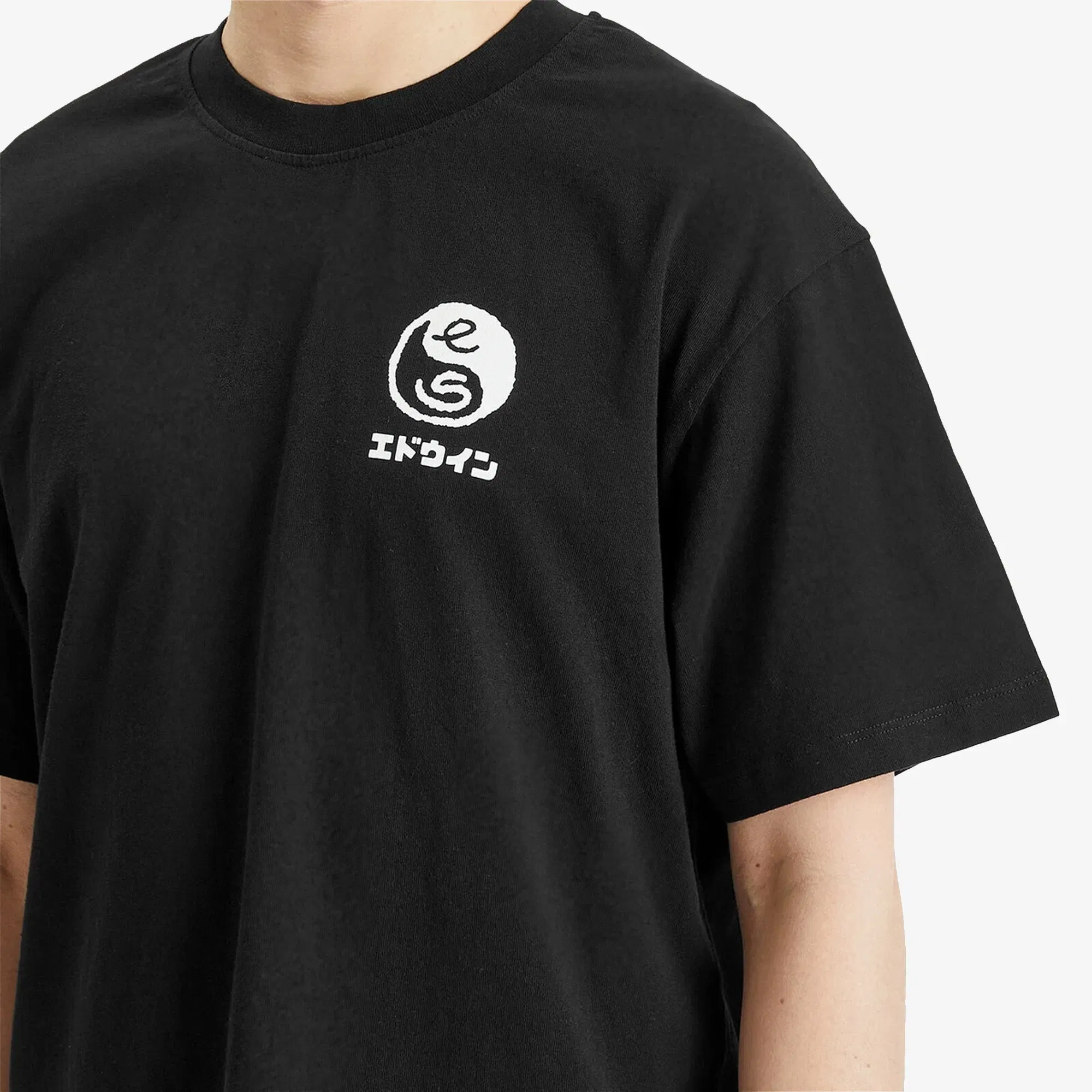 EDWIN HIGH BEAR T-SHIRT { BLACK/WHITE