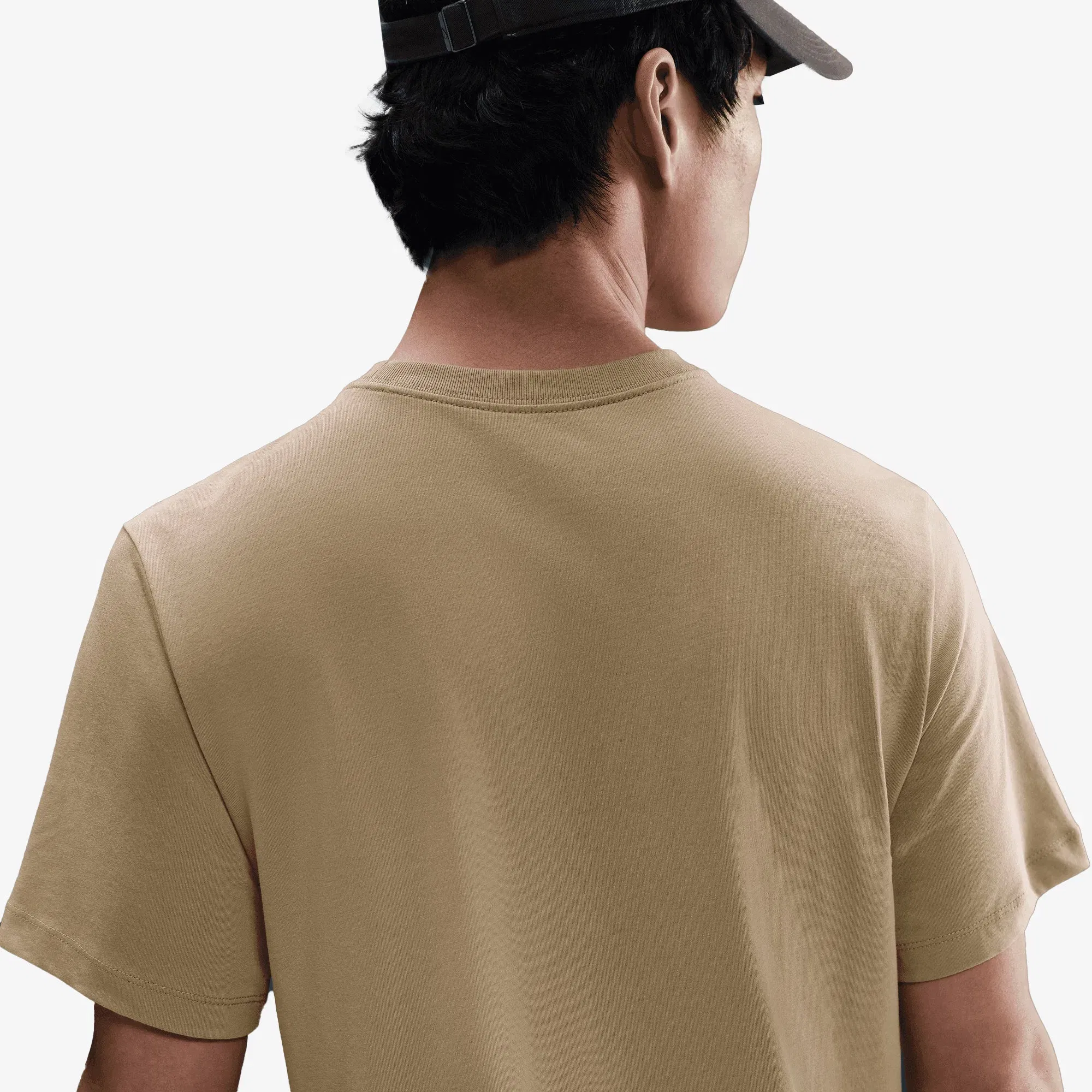 NIKE SPORTSWEAR T-SHIRT { PARACHUTE BEIGE