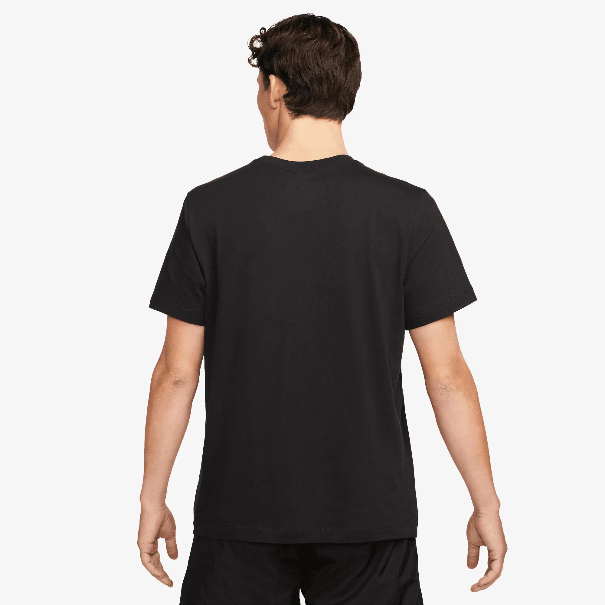 NIKE SPORTSWEAR T-SHIRT { BLACK/WHITE