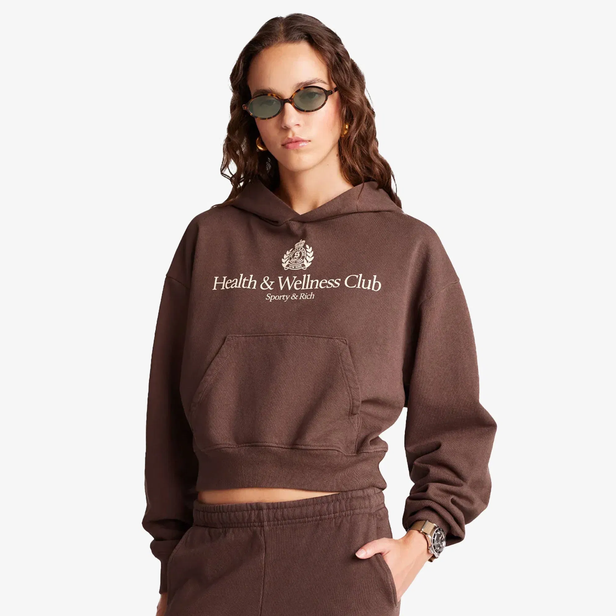 SPORTY & RICH H&W CREST CROPPED HOODIE { BROWN