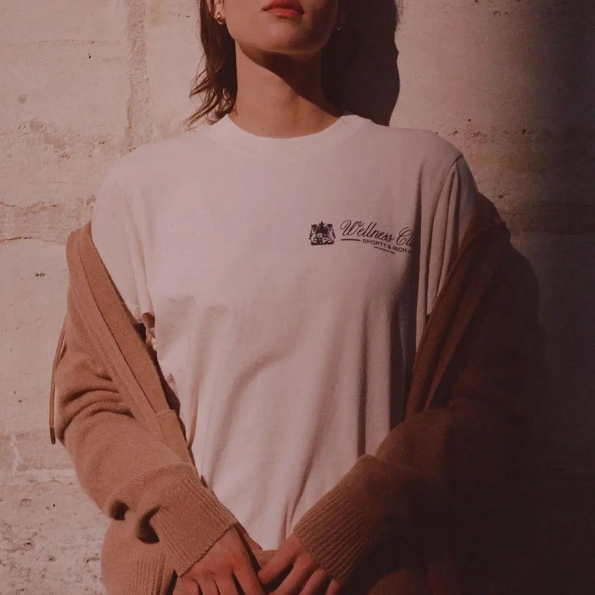 SPORTY & RICH UNICORN CREST T-SHIRT { CREAM