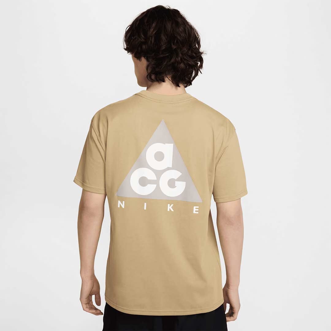 NIKE ACG MAX90 T-SHIRT { PARACHUTE BEIGE