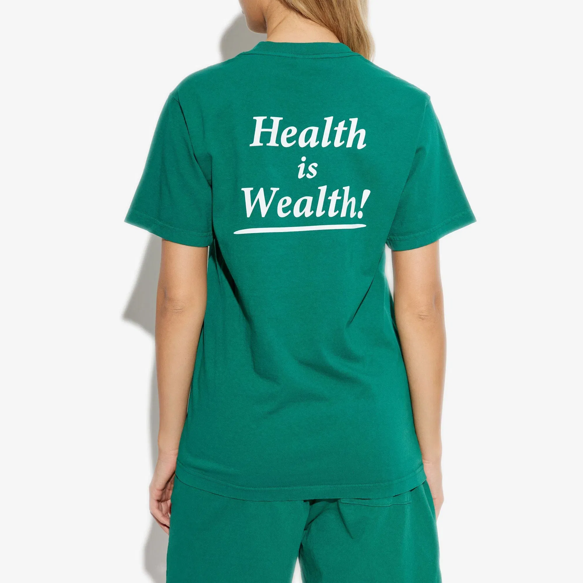 SPORTY & RICH HEALTH IS WEALTH T-SHIRT { GREEN