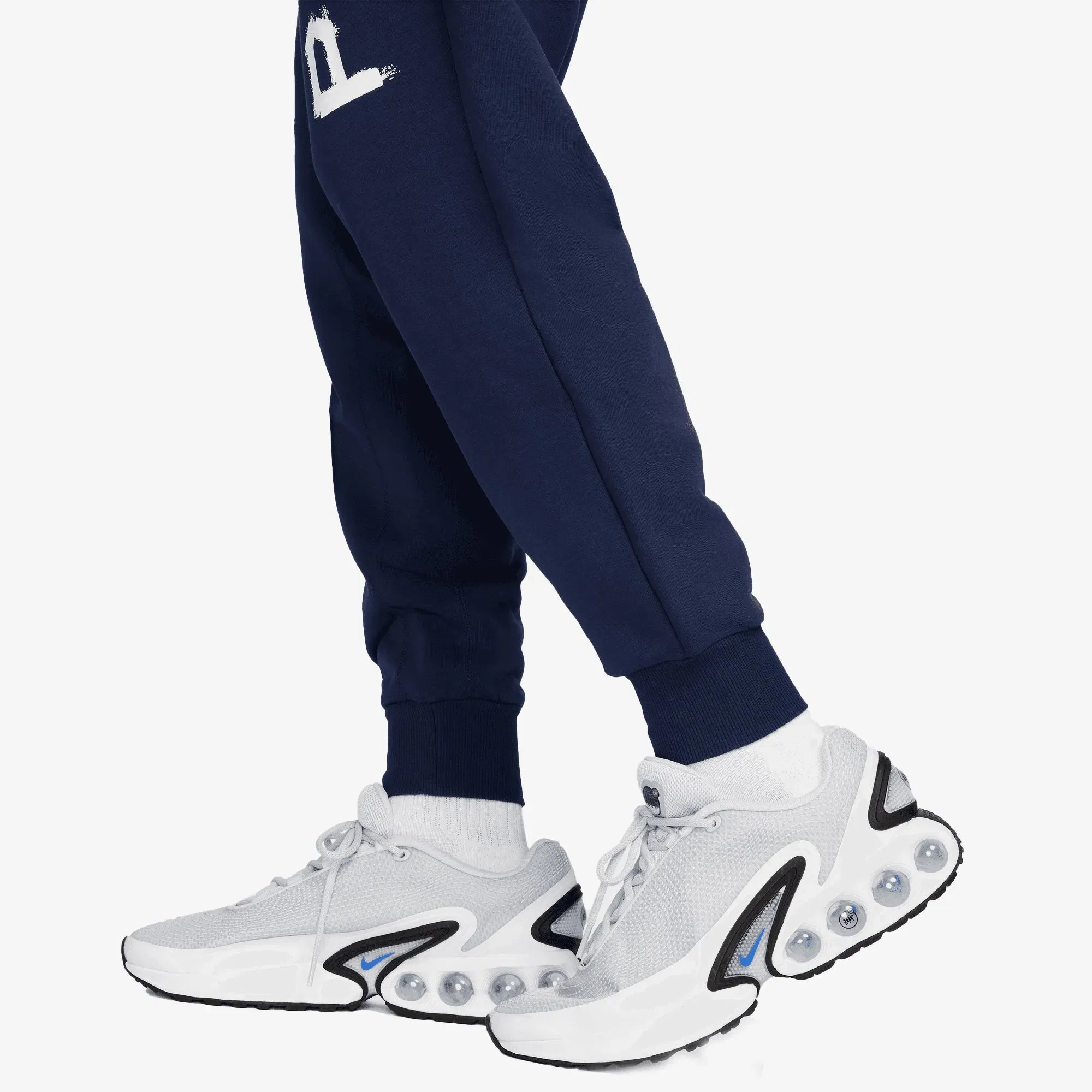 NIKE PARIS SAINT-GERMAIN STANDARD ISSUE DRI-FIT SOCCER TAPERED PANT { MIDNIGHT NAVY/UNIVERSITY RED