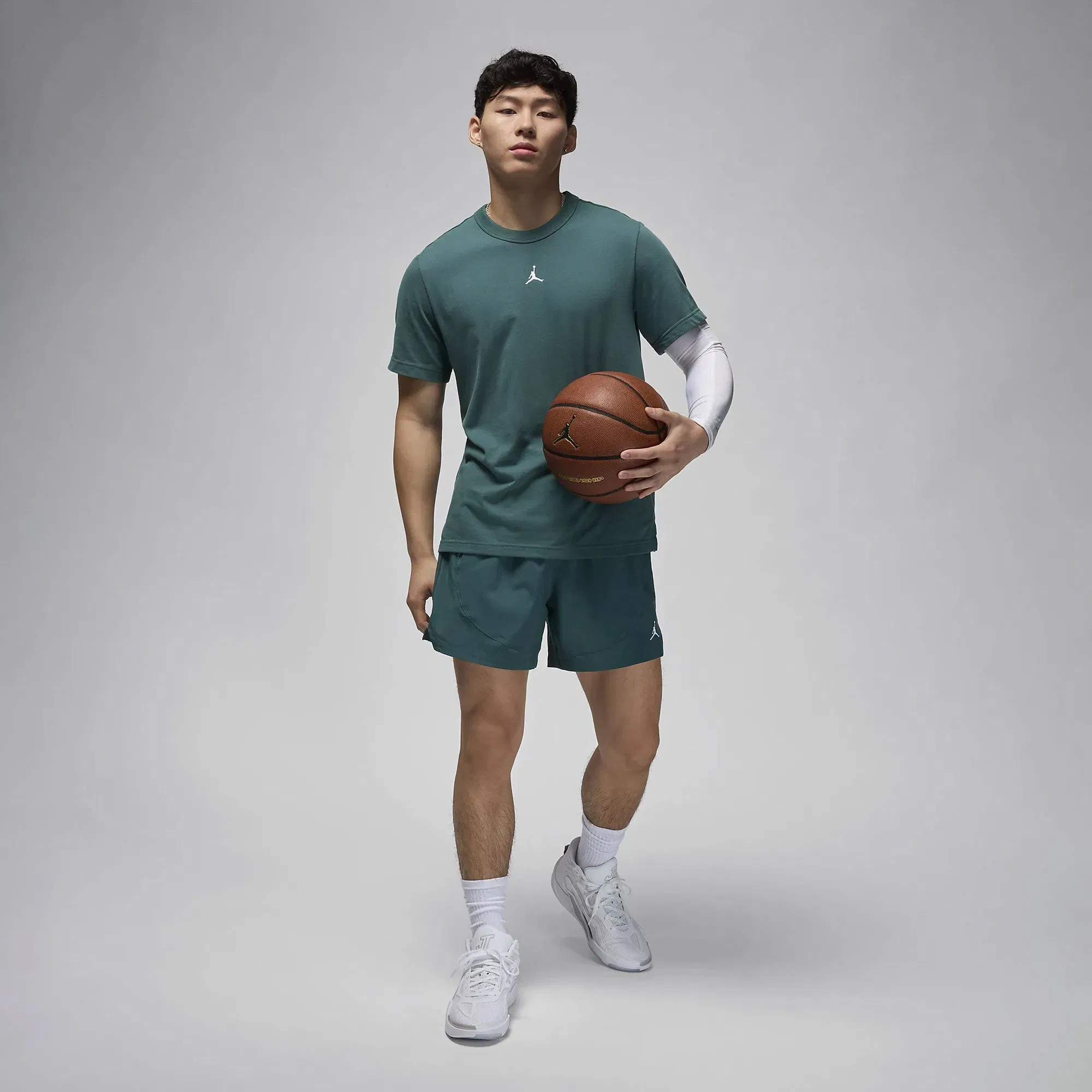 JORDAN SPORT DRI-FIT SHORT-SLEEVE TOP { OXIDIZED GREEN/WHITE