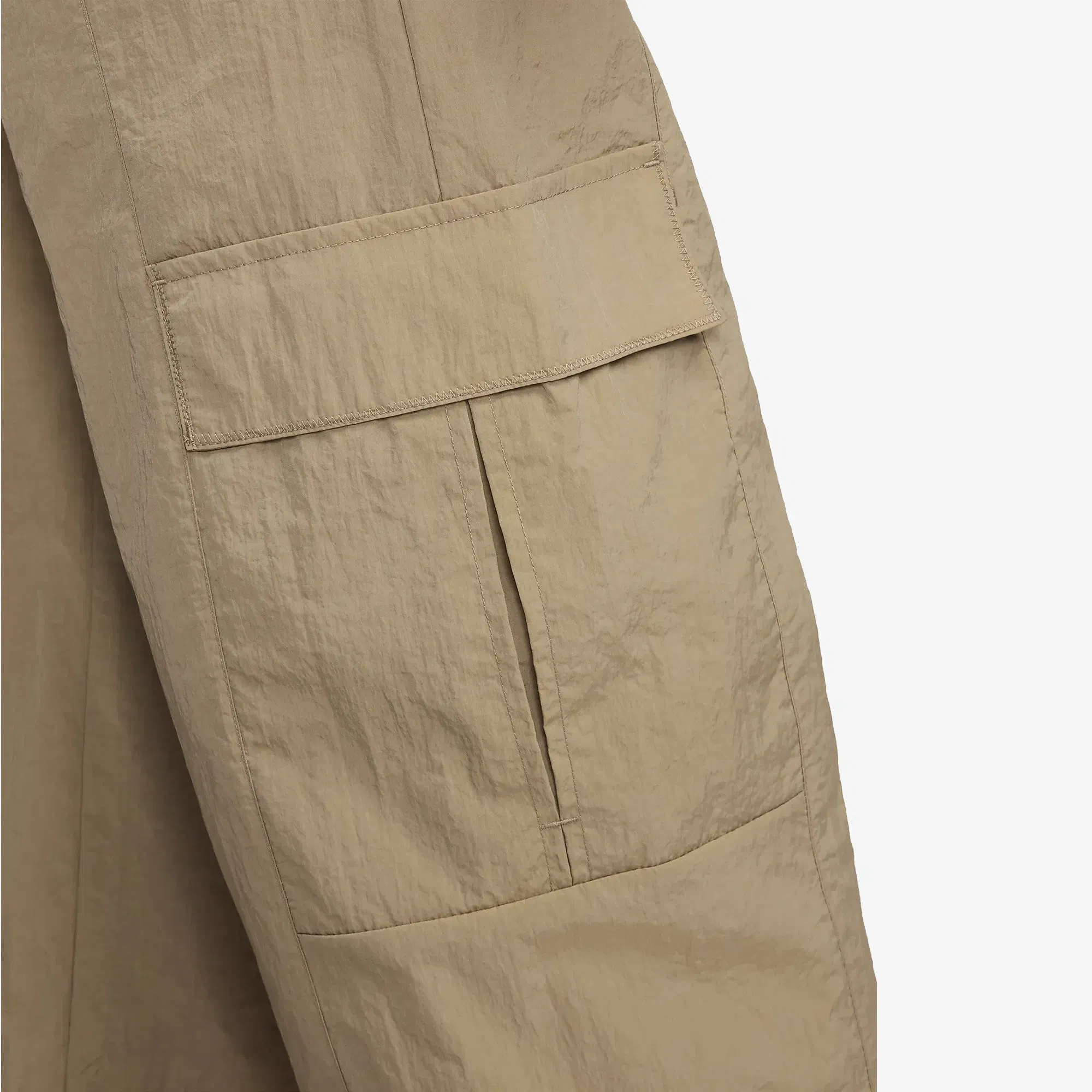 NIKE SPORTSWEAR HIGH- WASTED WOVEN CARGO PANTS { KHAKI/BLACK