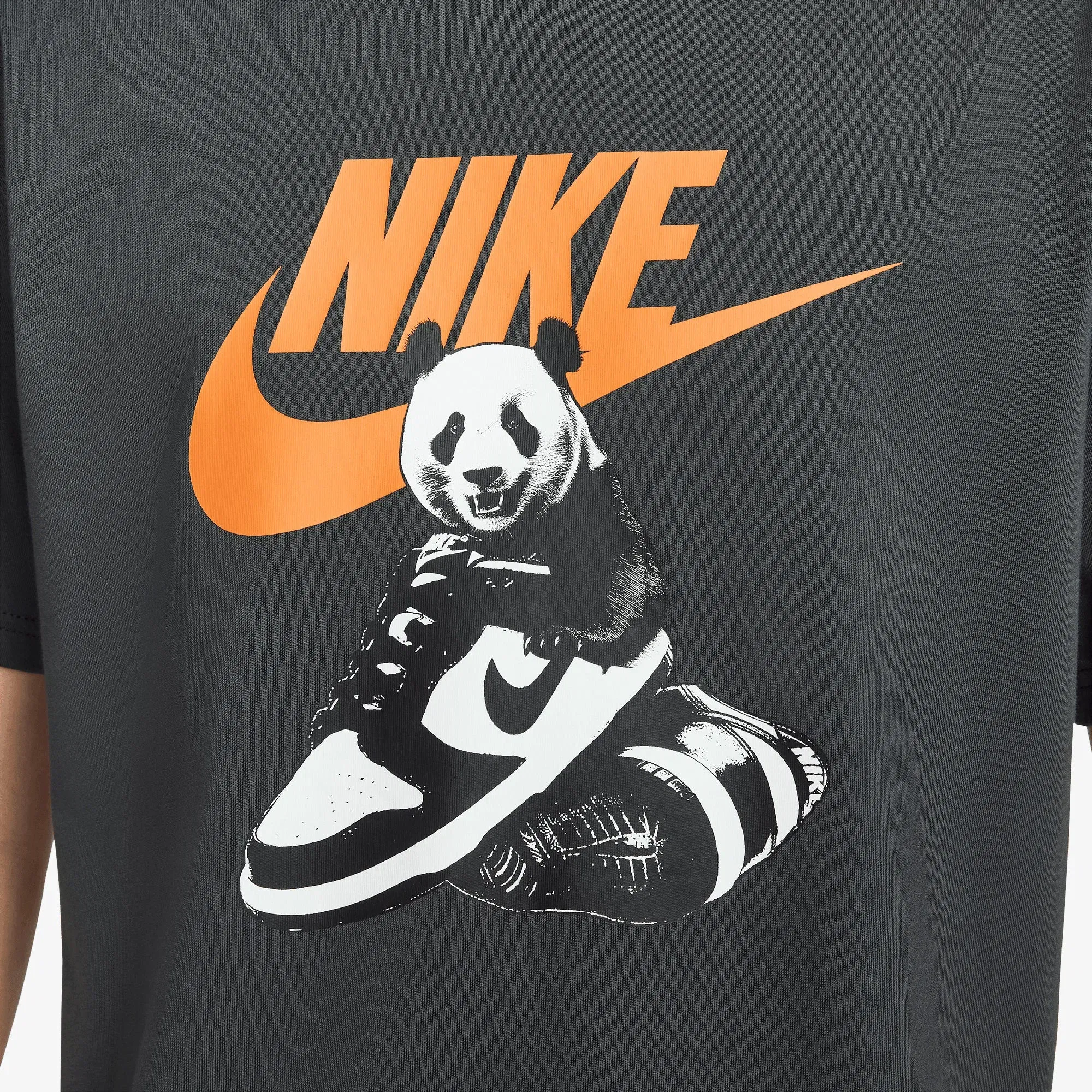 NIKE AS M NSW T-Shirt FW MBR CNCT FA25 { ANTHRACITE