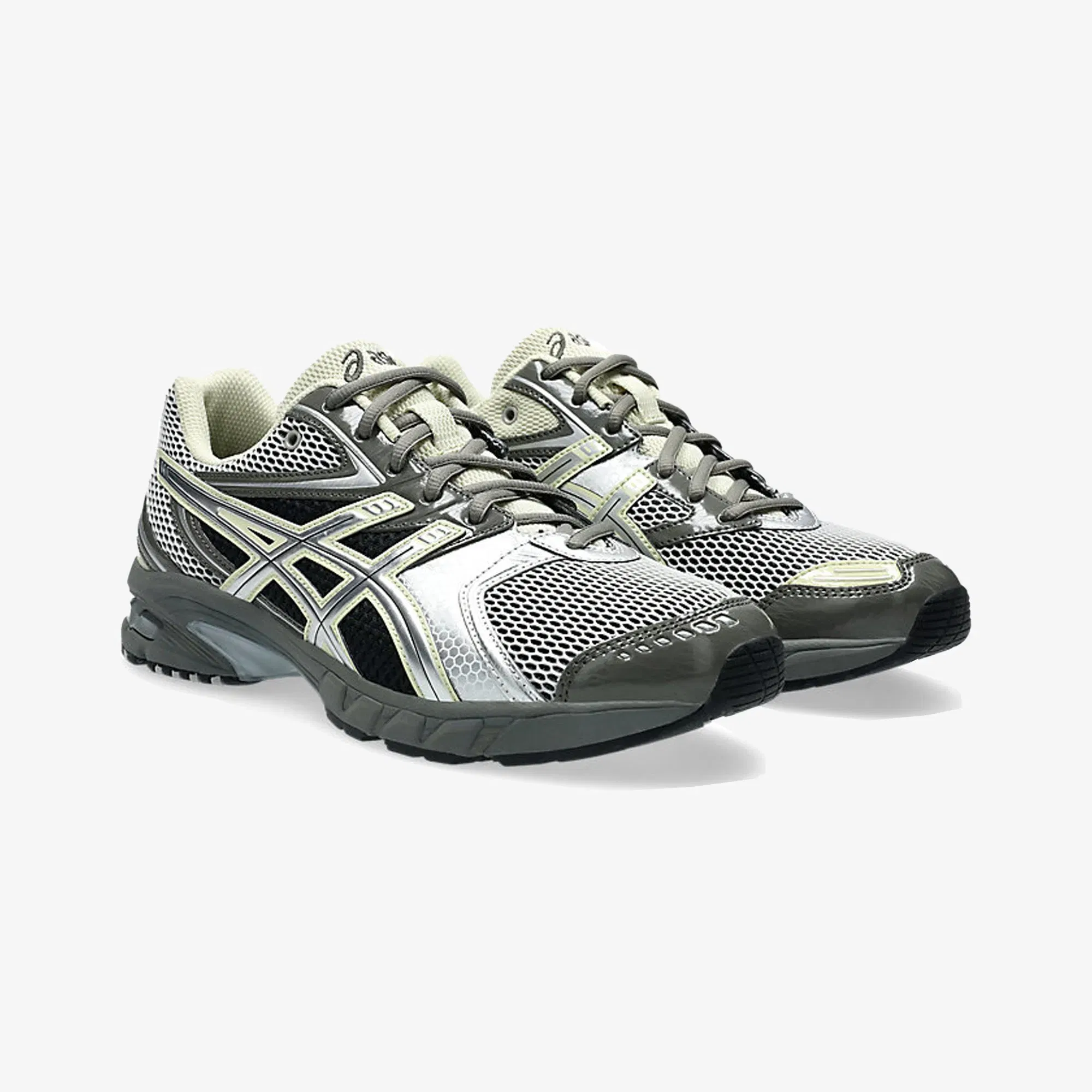 ASICS GEL-DS TRAINER 14 { TRUFFLE GREY/PURE SILVER