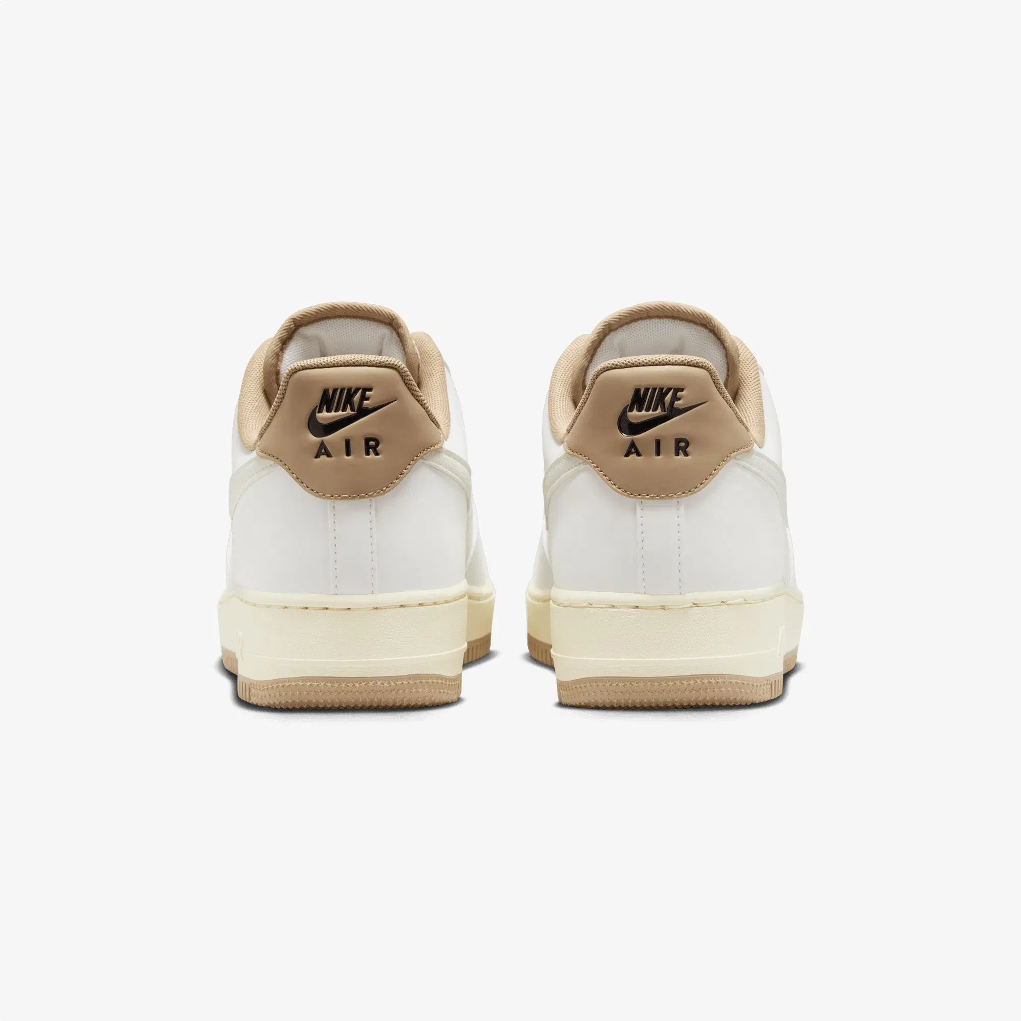 NIKE AIR FORCE 1'07 LV8 { SUMMIT WHITE/SUMMIT WHITE-KHAKI