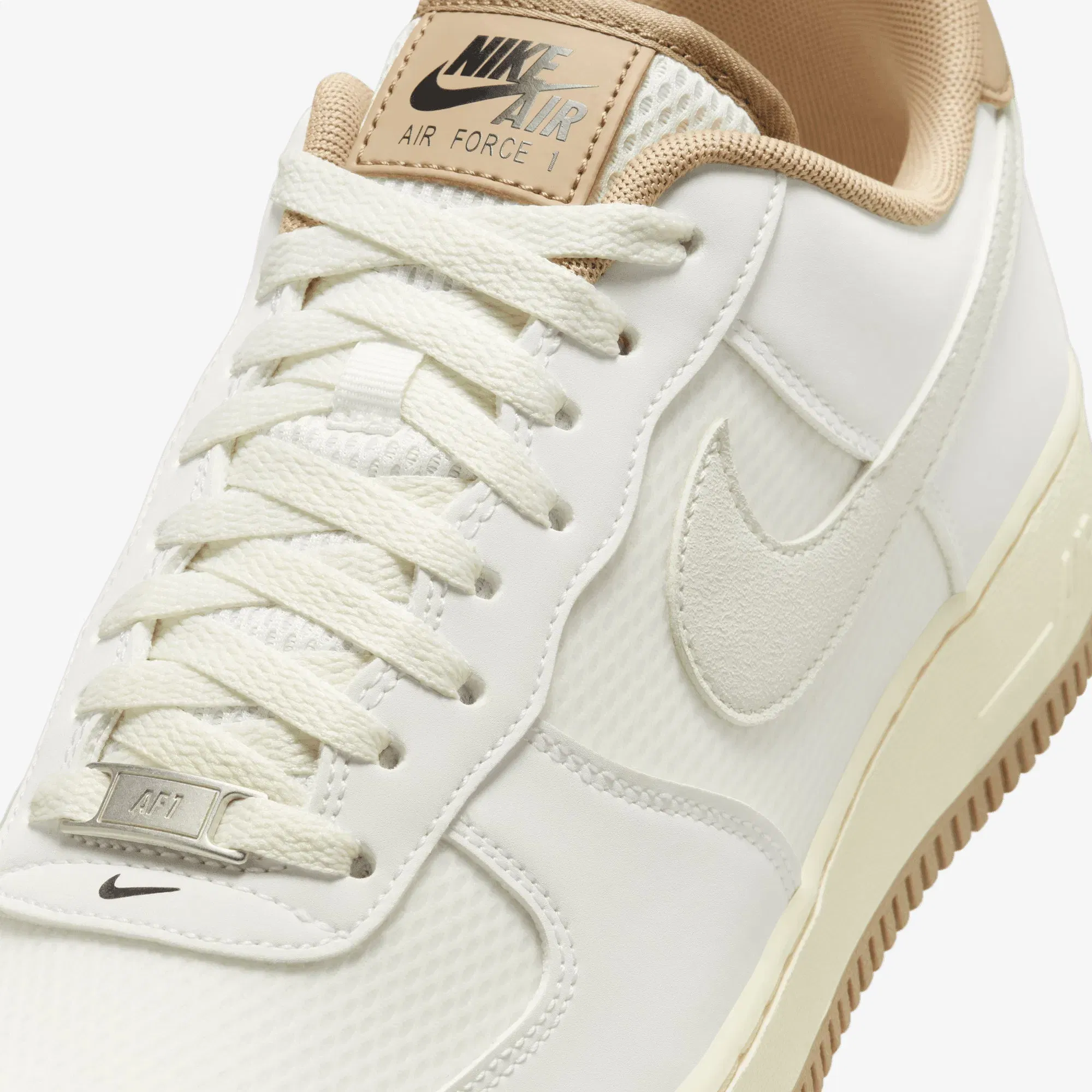 NIKE AIR FORCE 1'07 LV8 { SUMMIT WHITE/SUMMIT WHITE-KHAKI